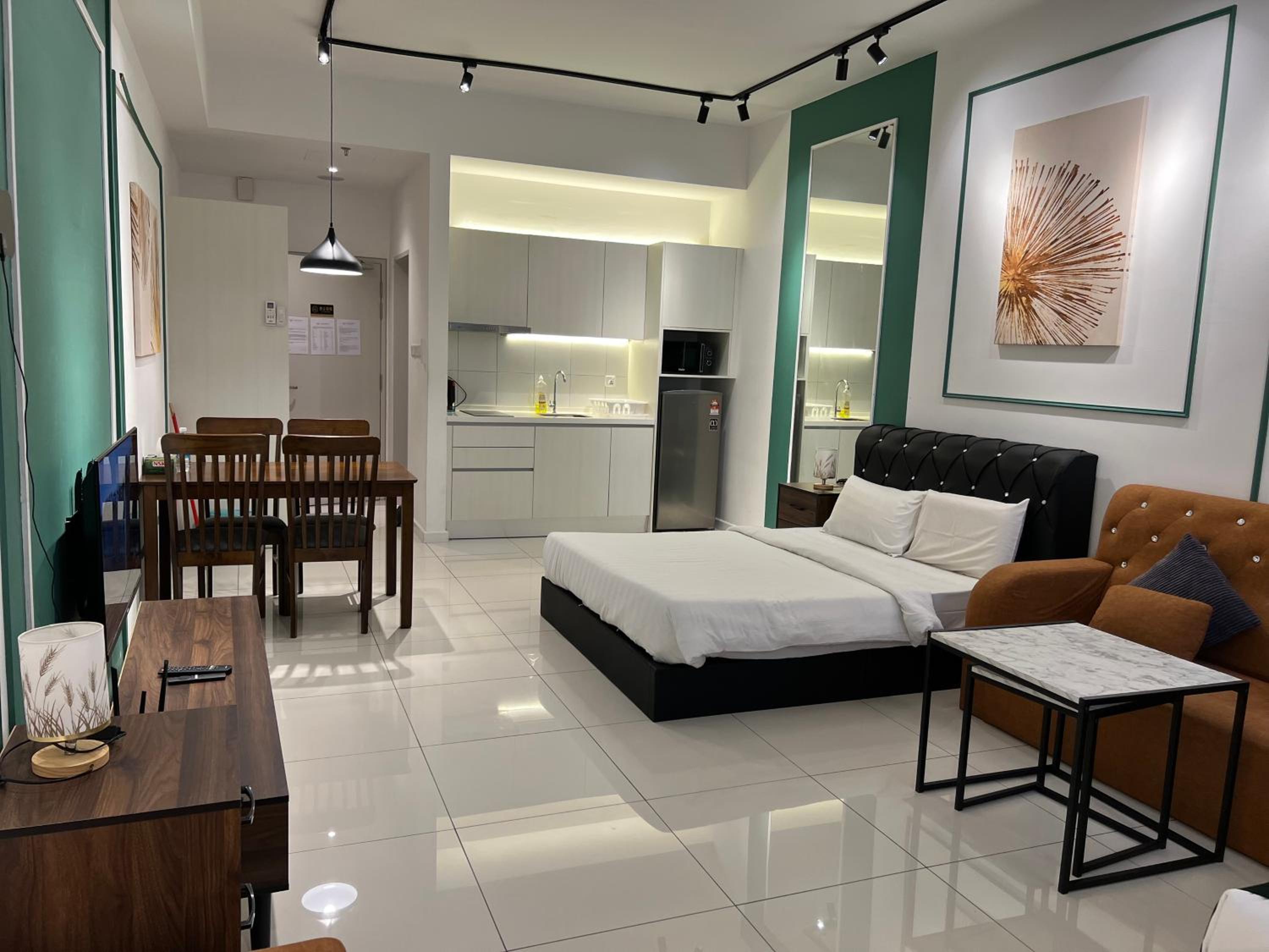 Chambers Residence KLCC By Purple Orchid