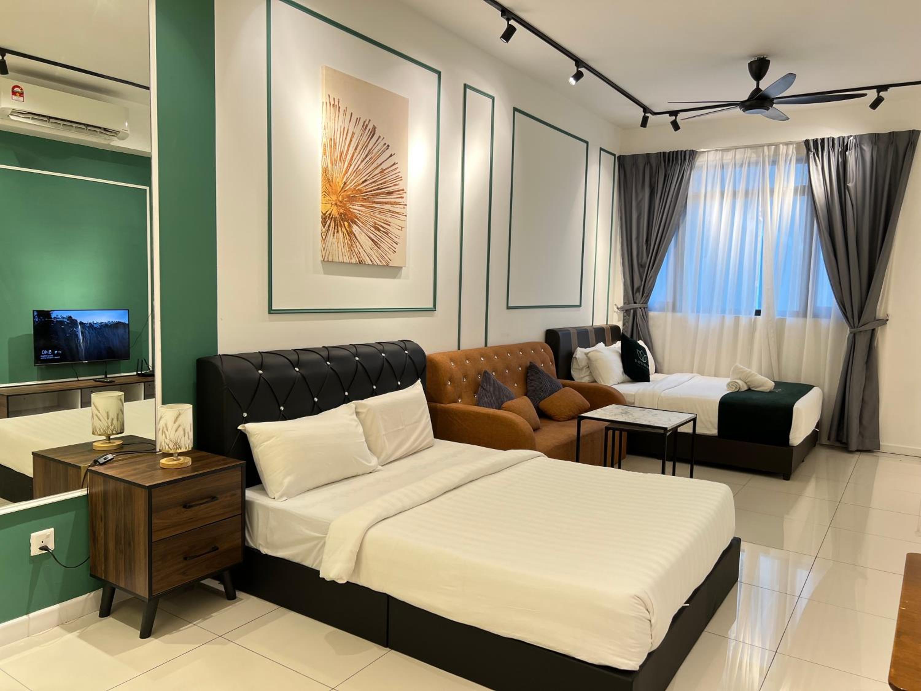 Chambers Residence KLCC By Purple Orchid