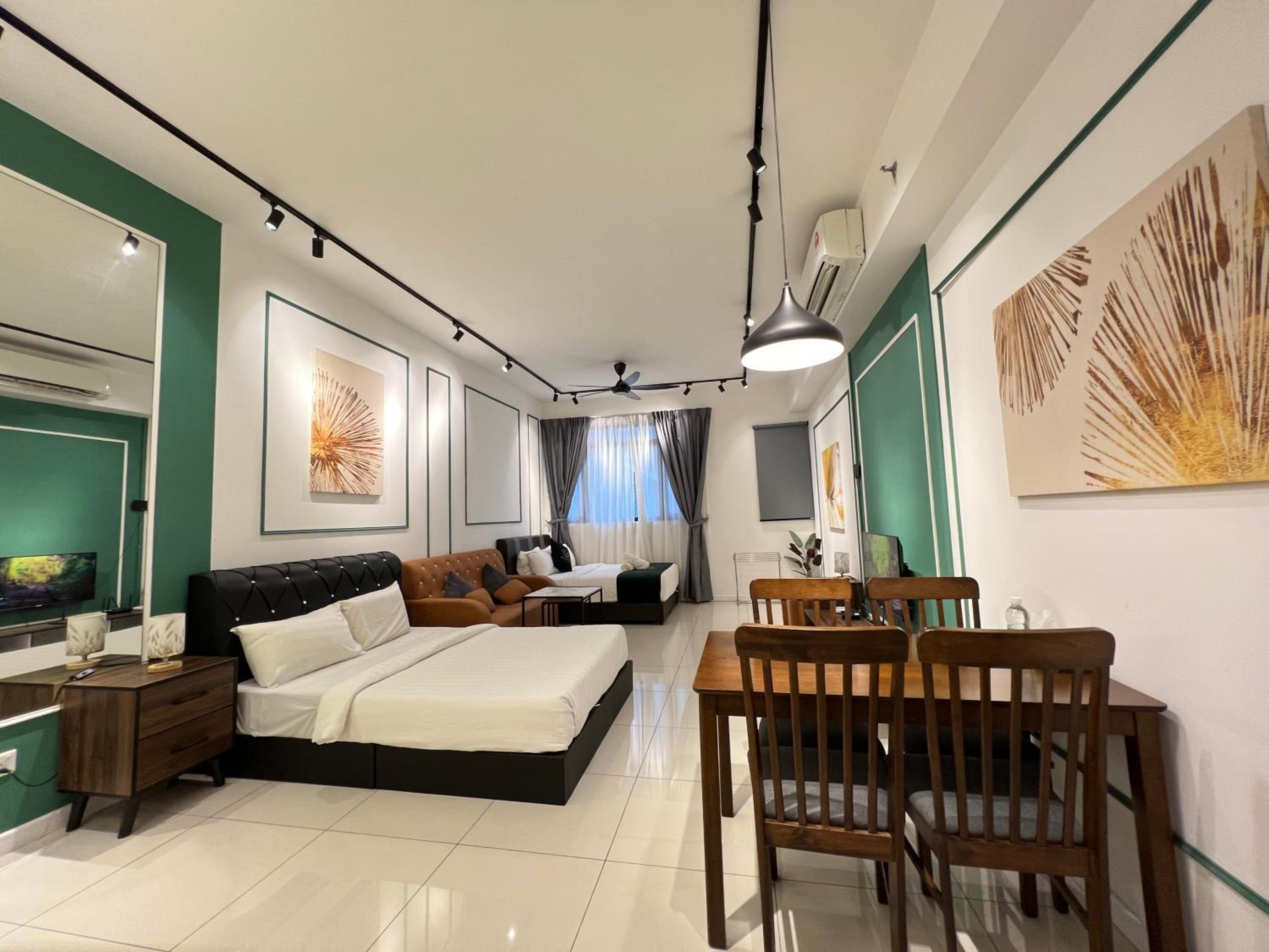 Chambers Residence KLCC By Purple Orchid