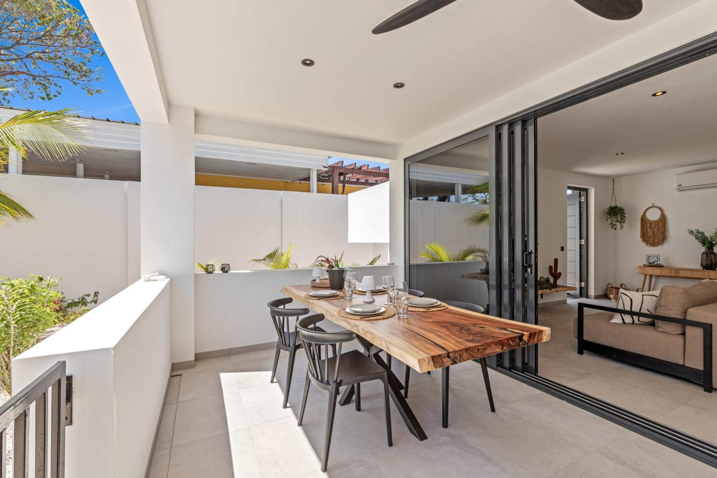 Zon&zo Luxurious Apartment in Jan Thiel