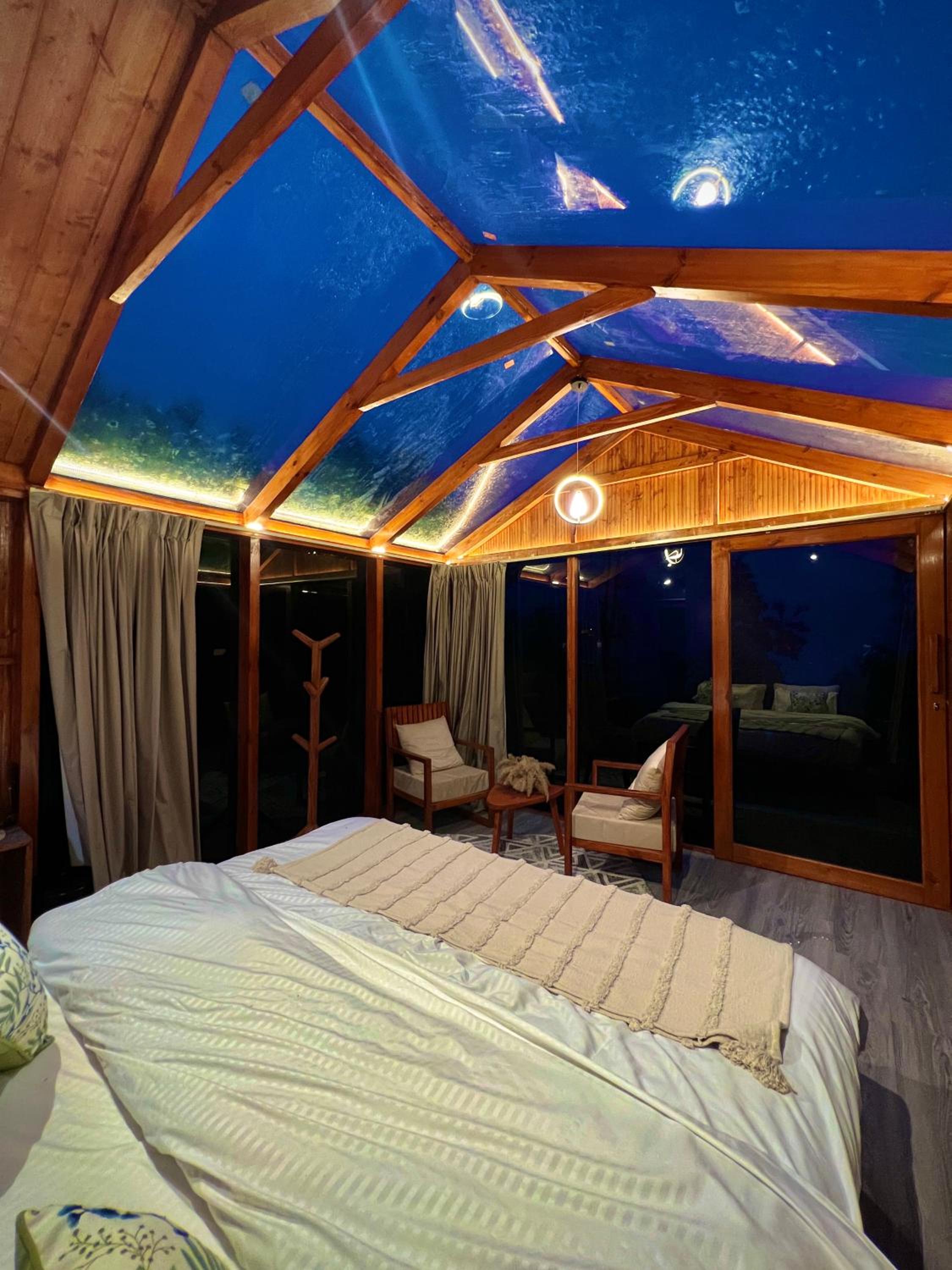Glass Cabins by Urban Monk