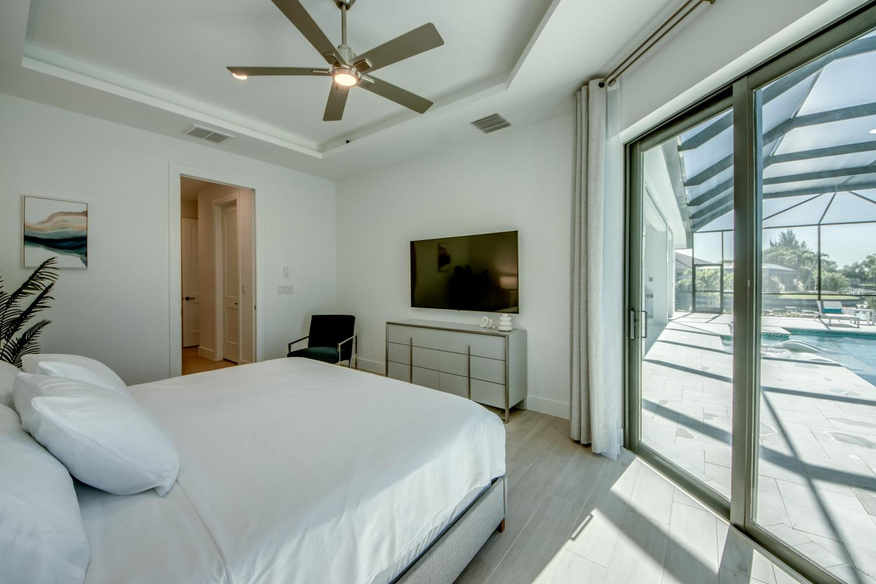 BRANDNEW Villa-PureSun at Canal intersection, heated saltwater pool and spa, facing south - Property Image 26