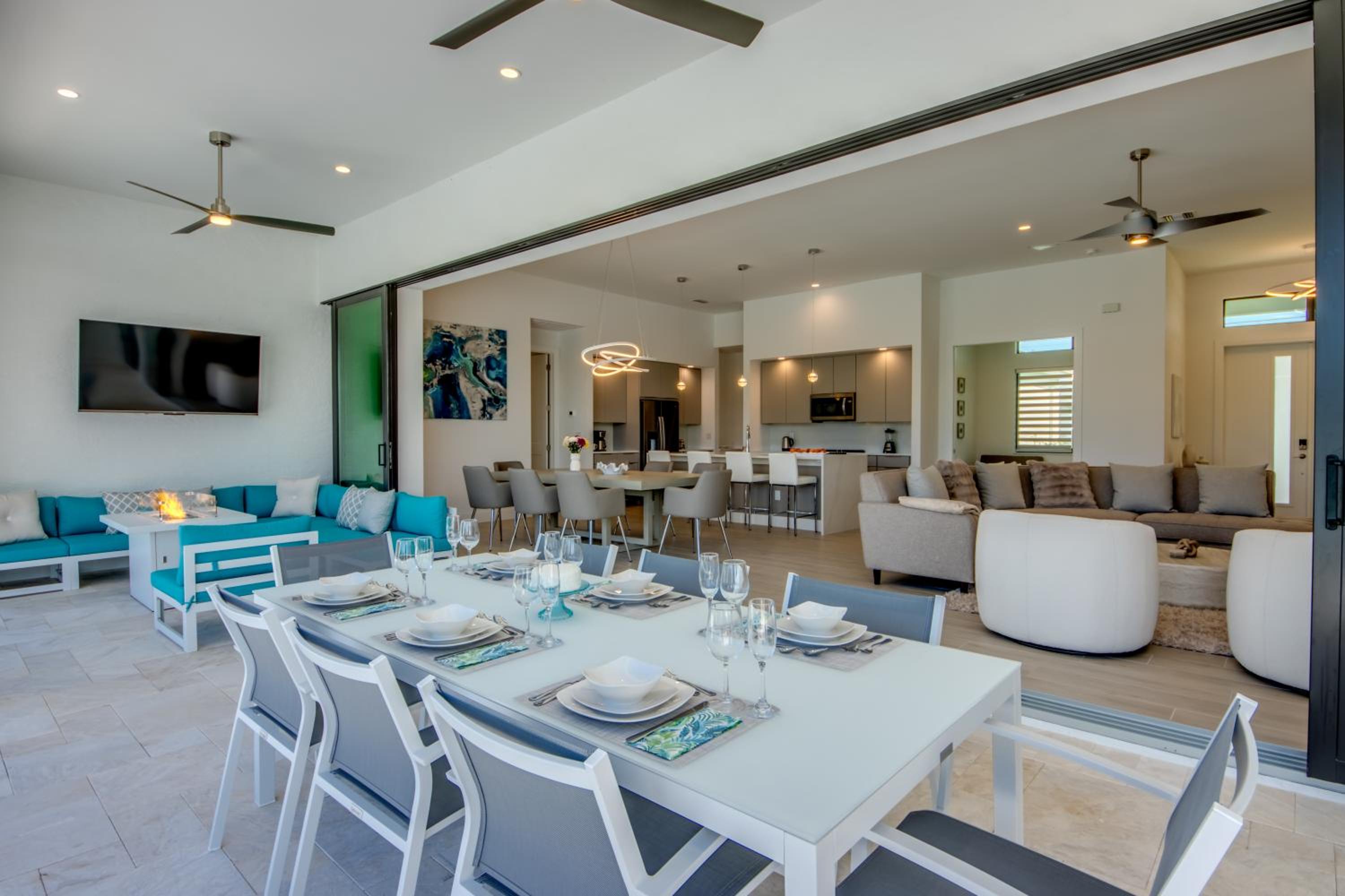 BRANDNEW Villa-PureSun at Canal intersection, heated saltwater pool and spa, facing south - Property Image 6