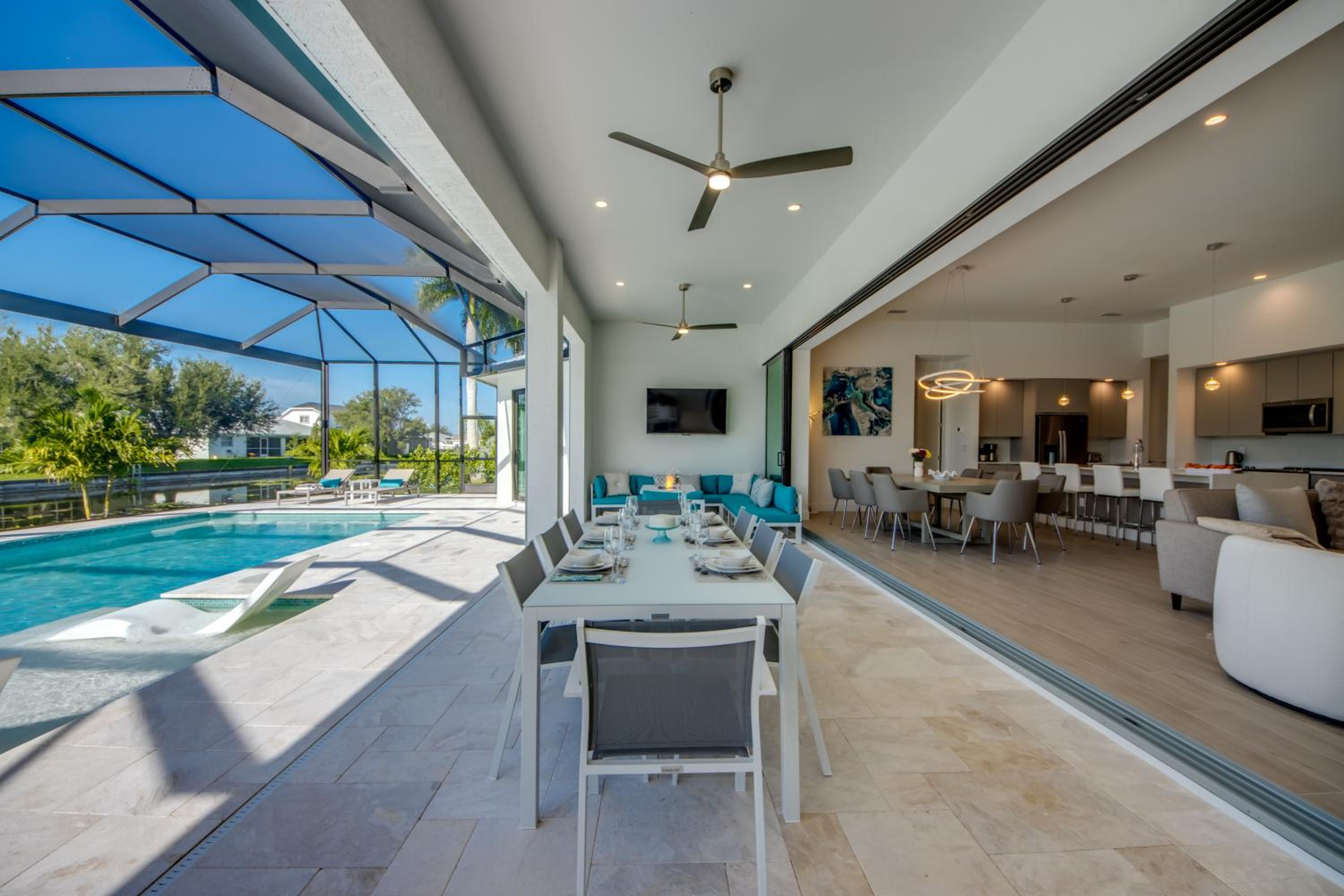 BRANDNEW Villa-PureSun at Canal intersection, heated saltwater pool and spa, facing south - Property Image 8