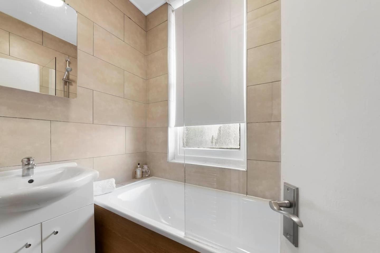 Central London- 1 Bed Apartment