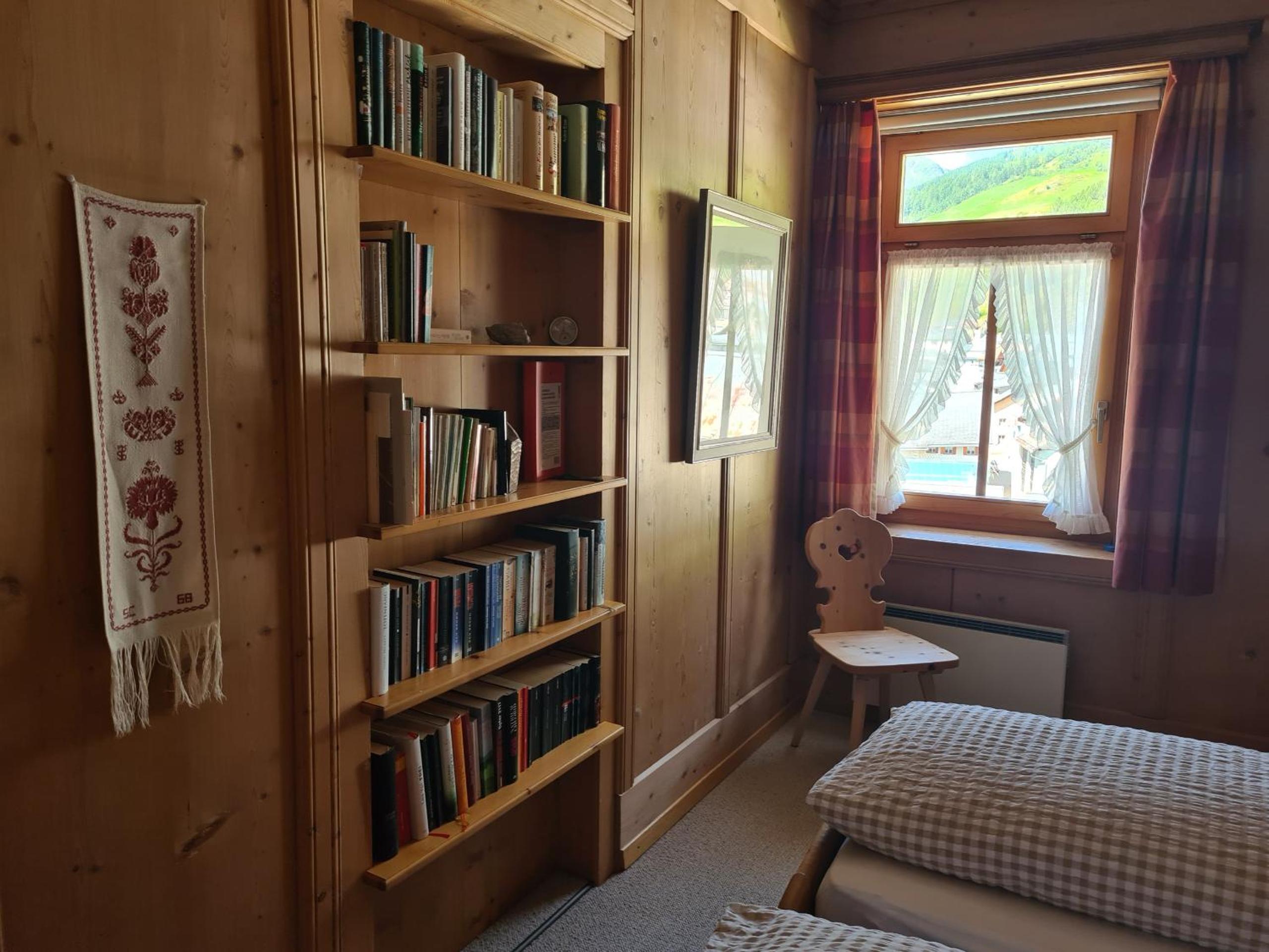 Photo 18