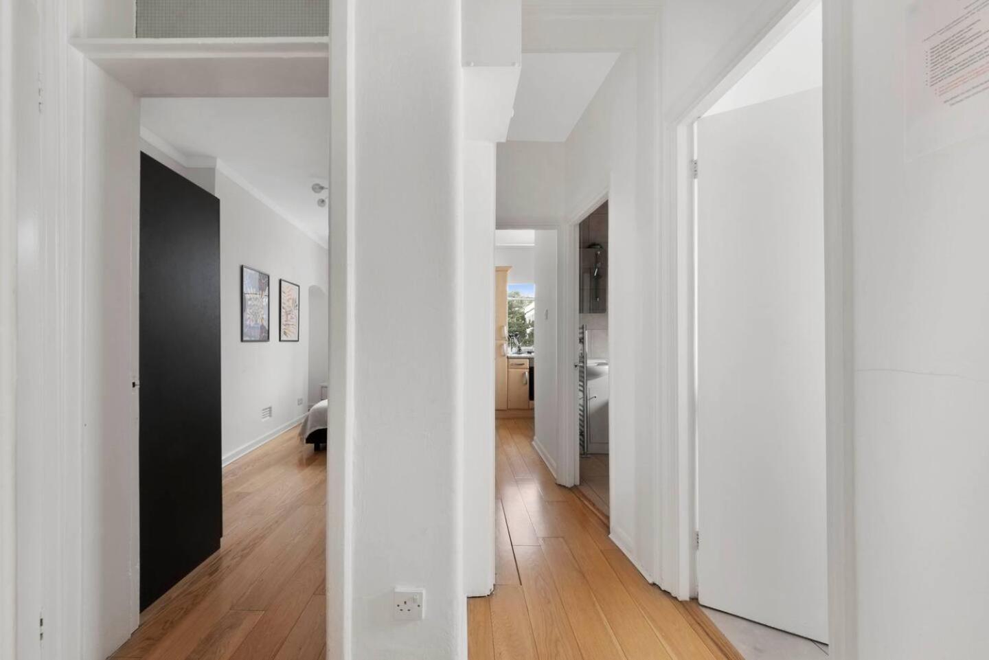 Central London- 1 Bed Apartment