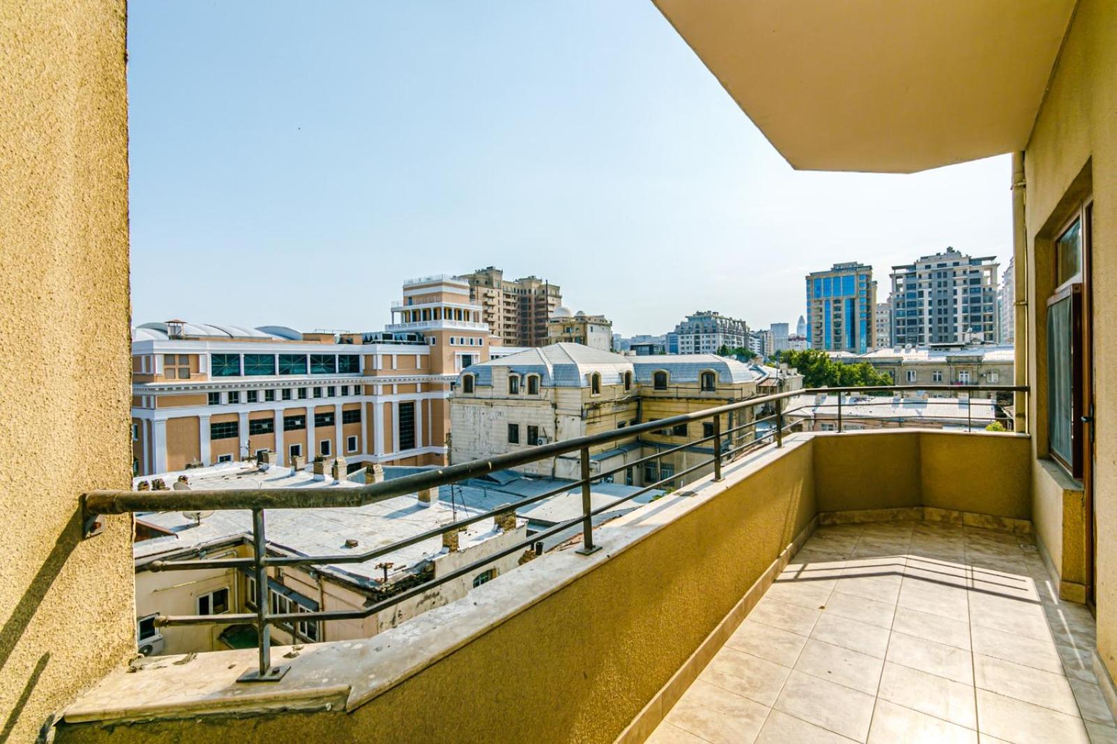 Nice House in Nizami street