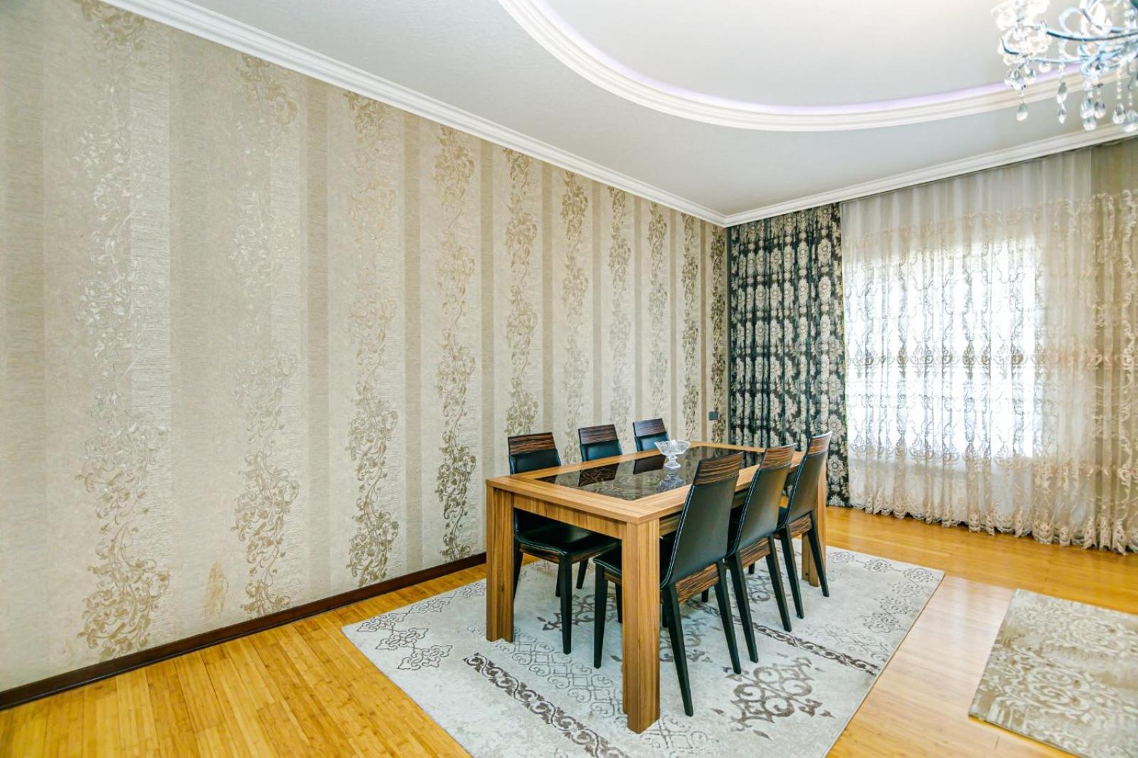 Nice House in Nizami street