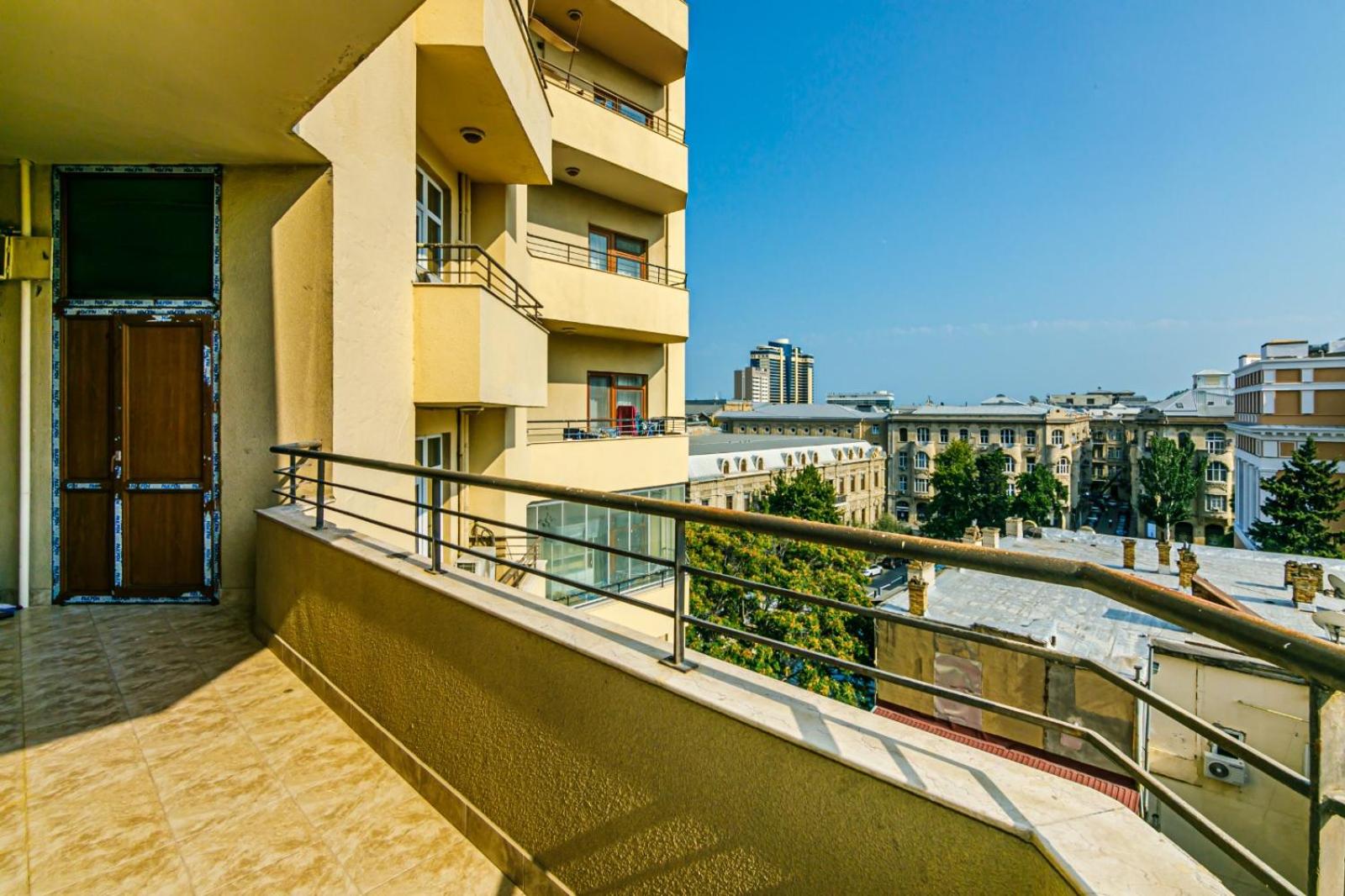 Nice House in Nizami street