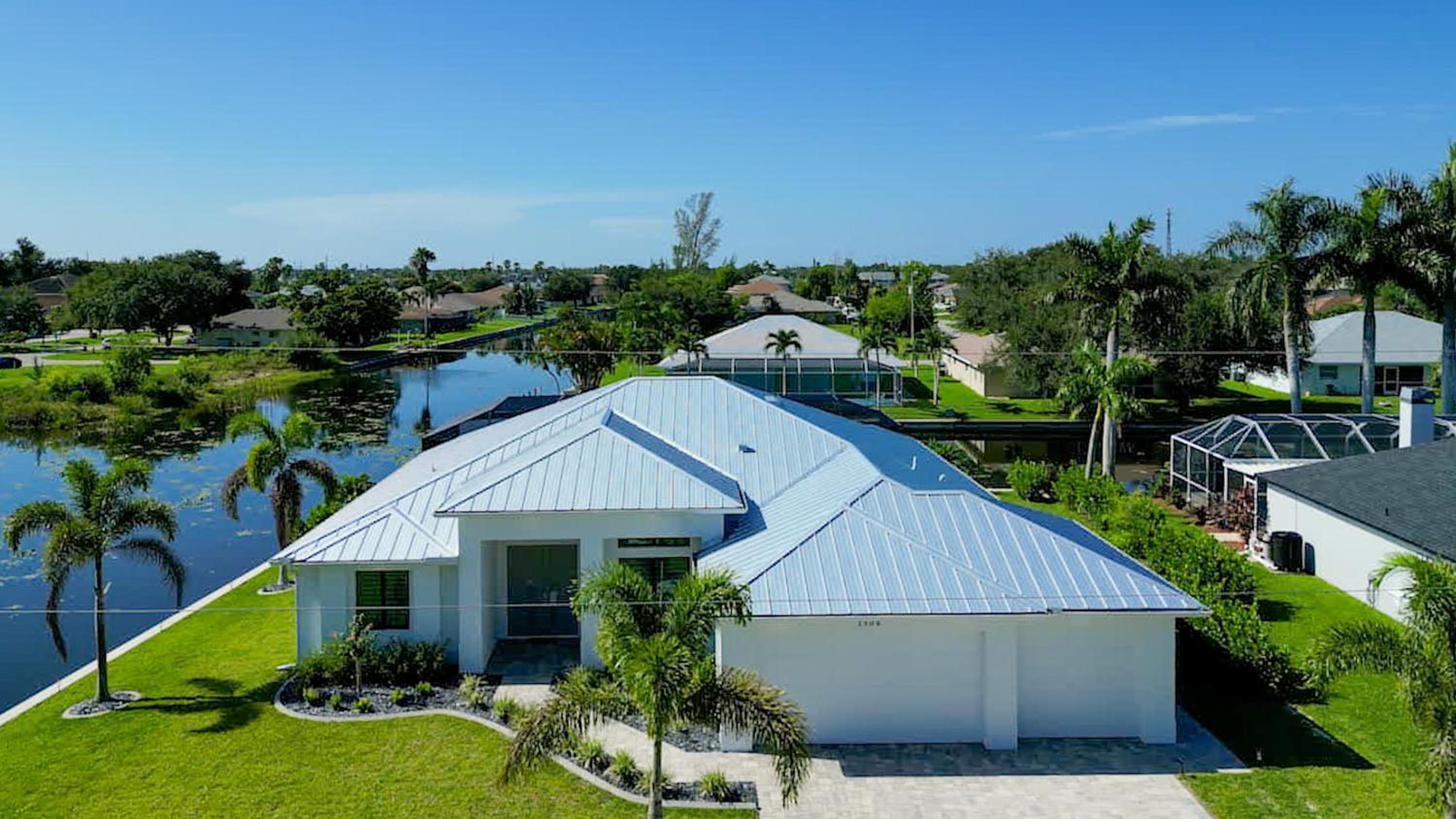 BRANDNEW Villa-PureSun at Canal intersection, heated saltwater pool and spa, facing south - Property Image 73