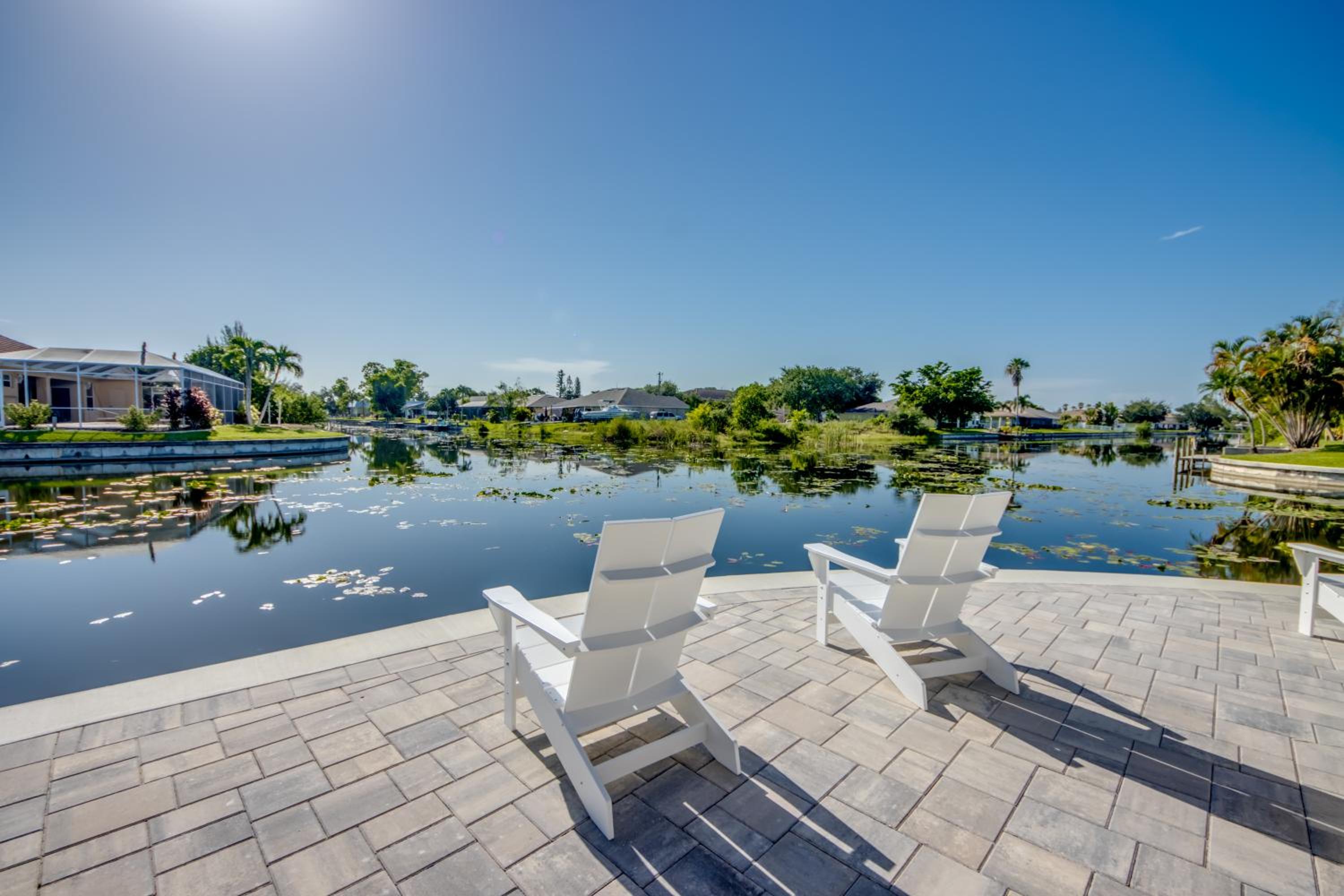 BRANDNEW Villa-PureSun at Canal intersection, heated saltwater pool and spa, facing south - Property Image 15