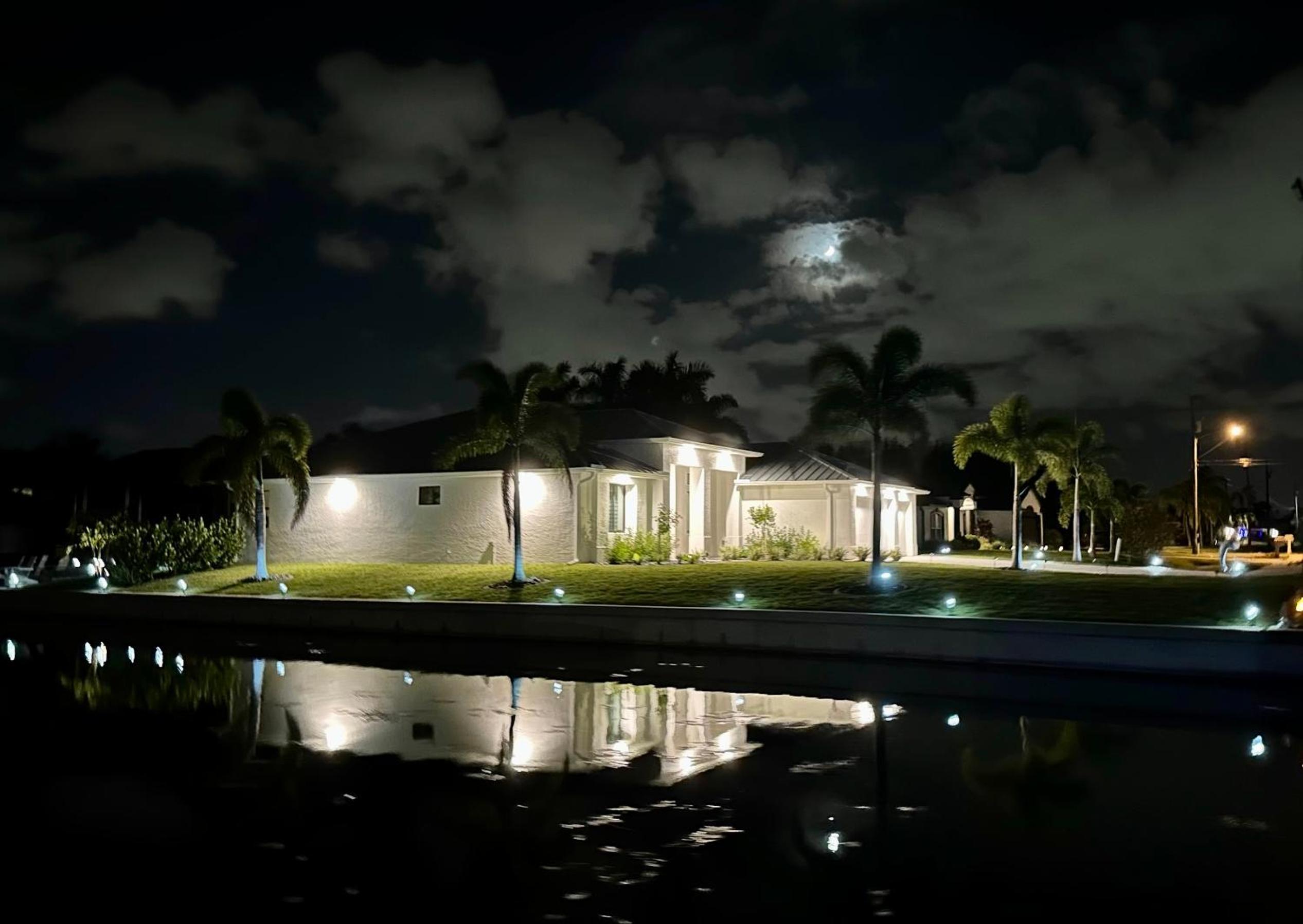 BRANDNEW Villa-PureSun at Canal intersection, heated saltwater pool and spa, facing south - Property Image 71