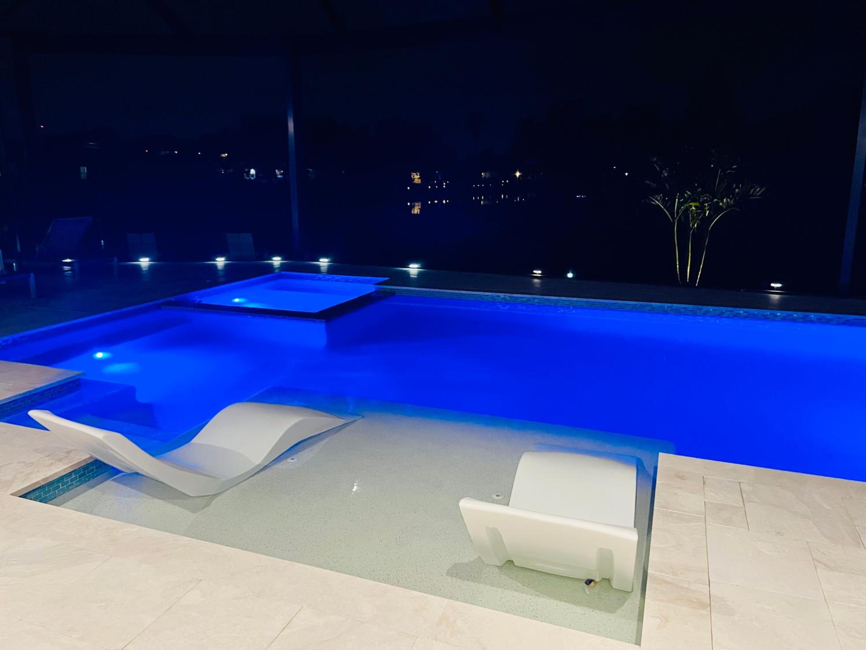 BRANDNEW Villa-PureSun at Canal intersection, heated saltwater pool and spa, facing south - Property Image 66