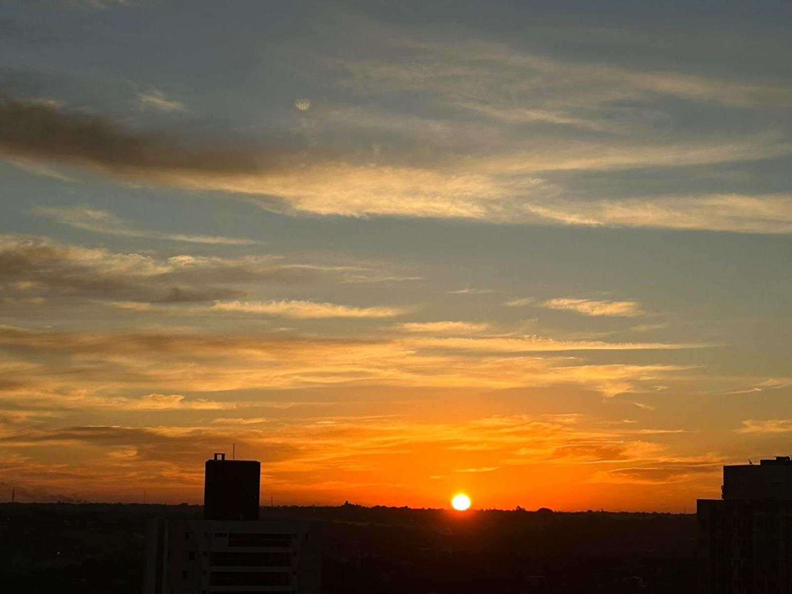 Grande apartamento no centro de Foz do Iguaçu