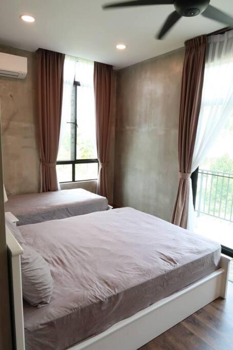 U House Exclusive Retreat in Alor Gajah