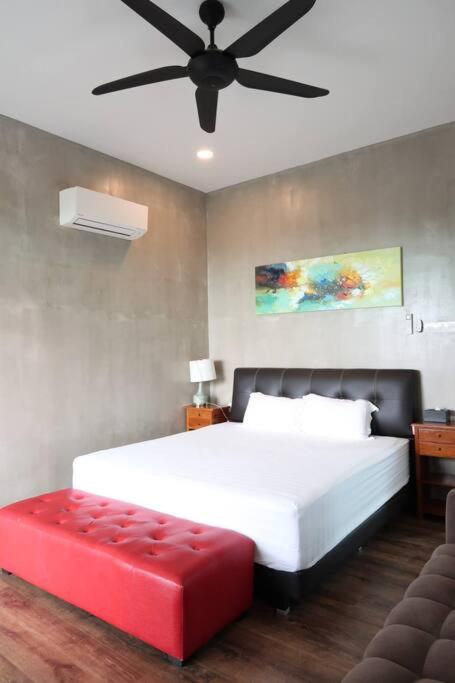 U House Exclusive Retreat in Alor Gajah