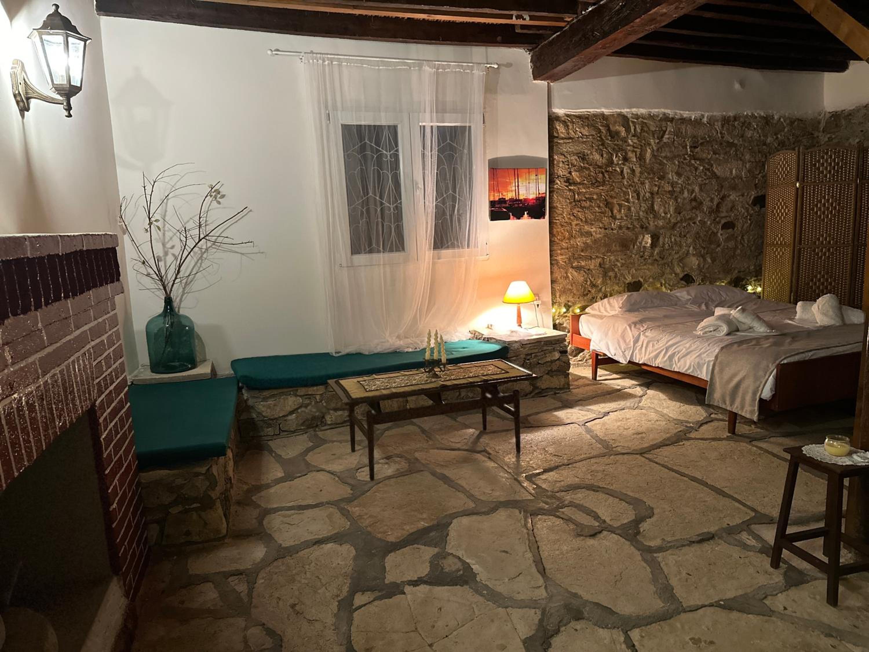 Loucy’s Art Home