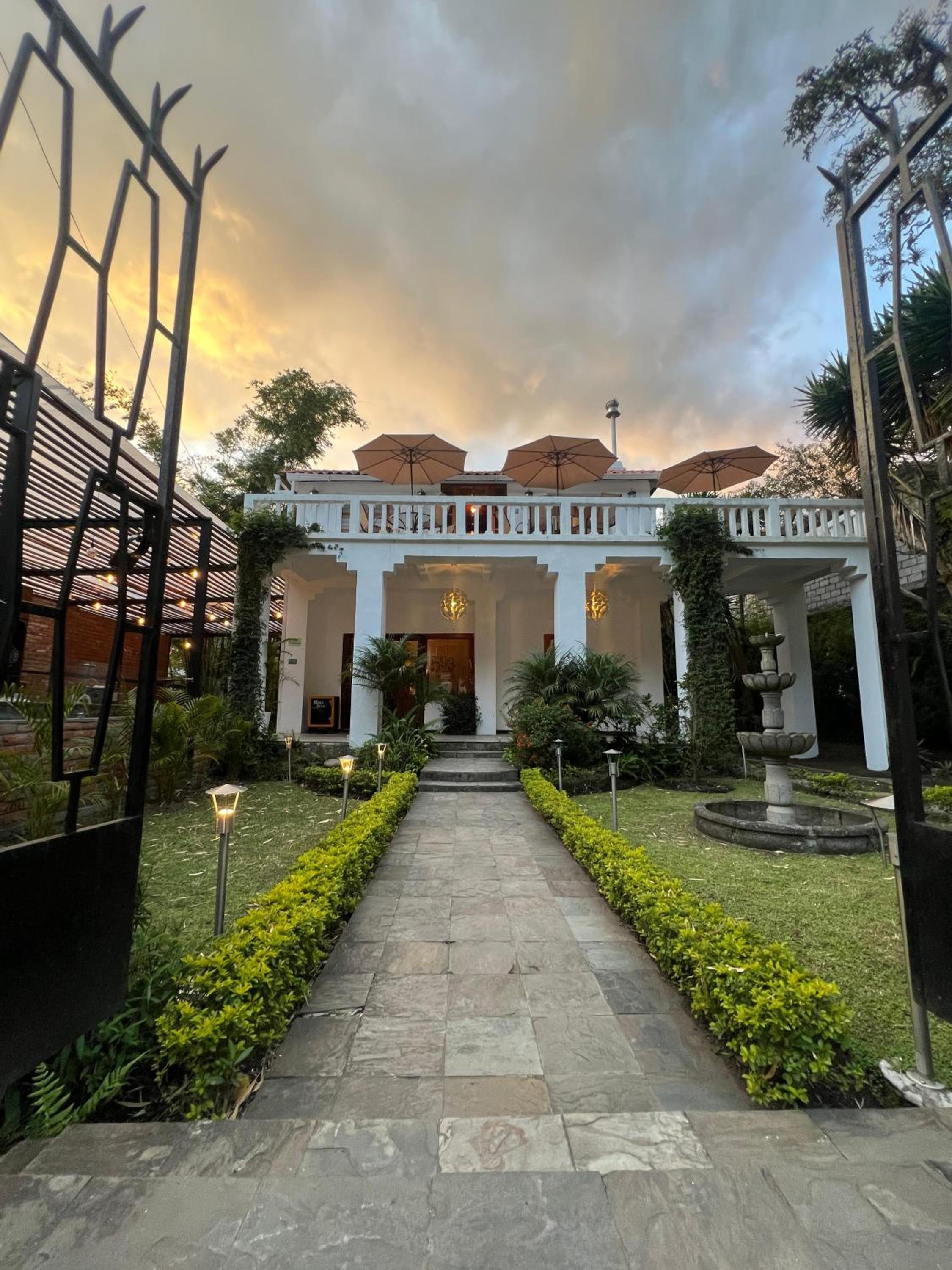 Hotel 593 Hotel Boutique Baños - Image 1