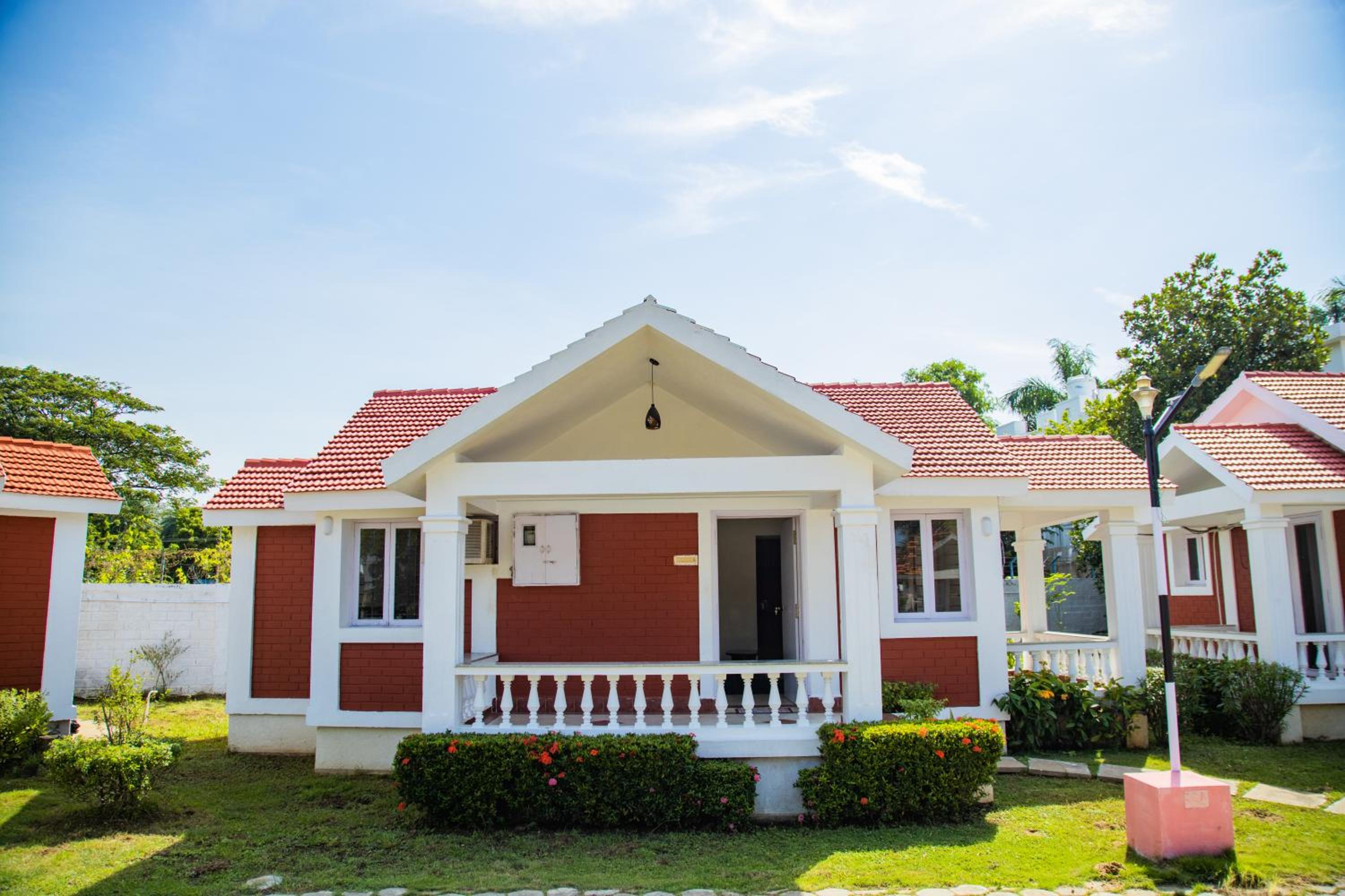 Mamalla Kudil Resort