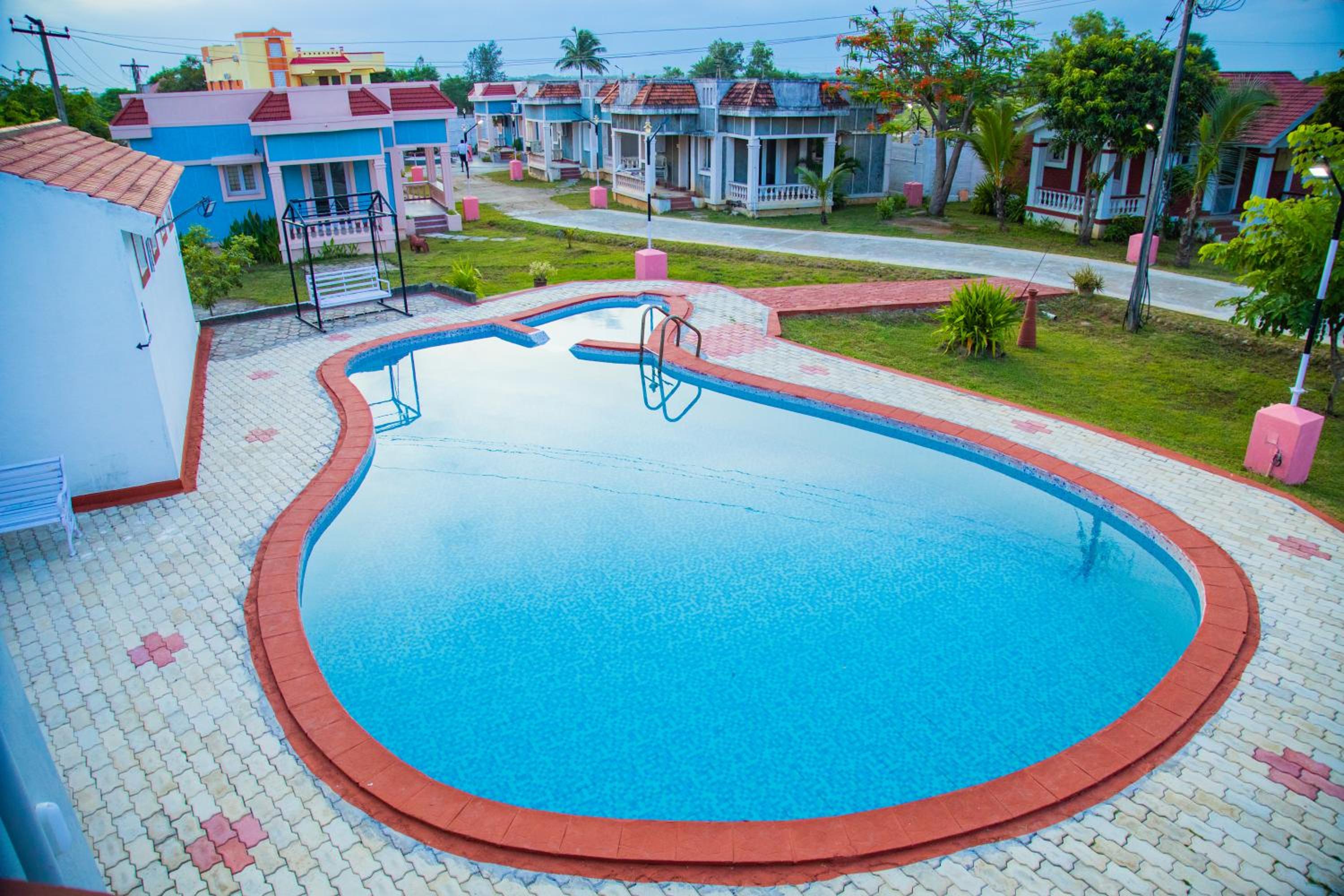 Mamalla Kudil Resort