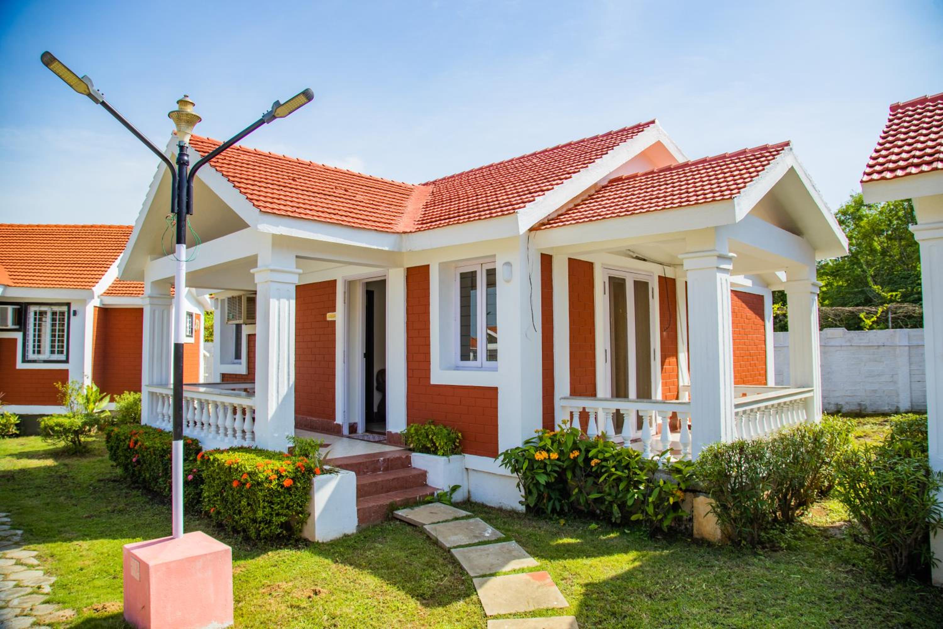 Mamalla Kudil Resort