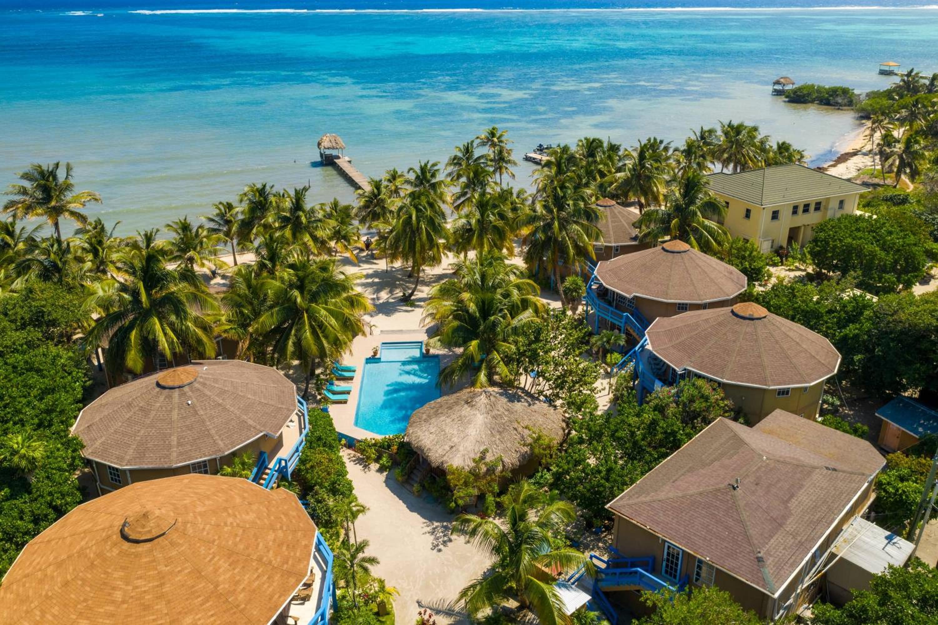 White Sands Cove A03-Oceanfront 2 Bedroom by Stay Floreo