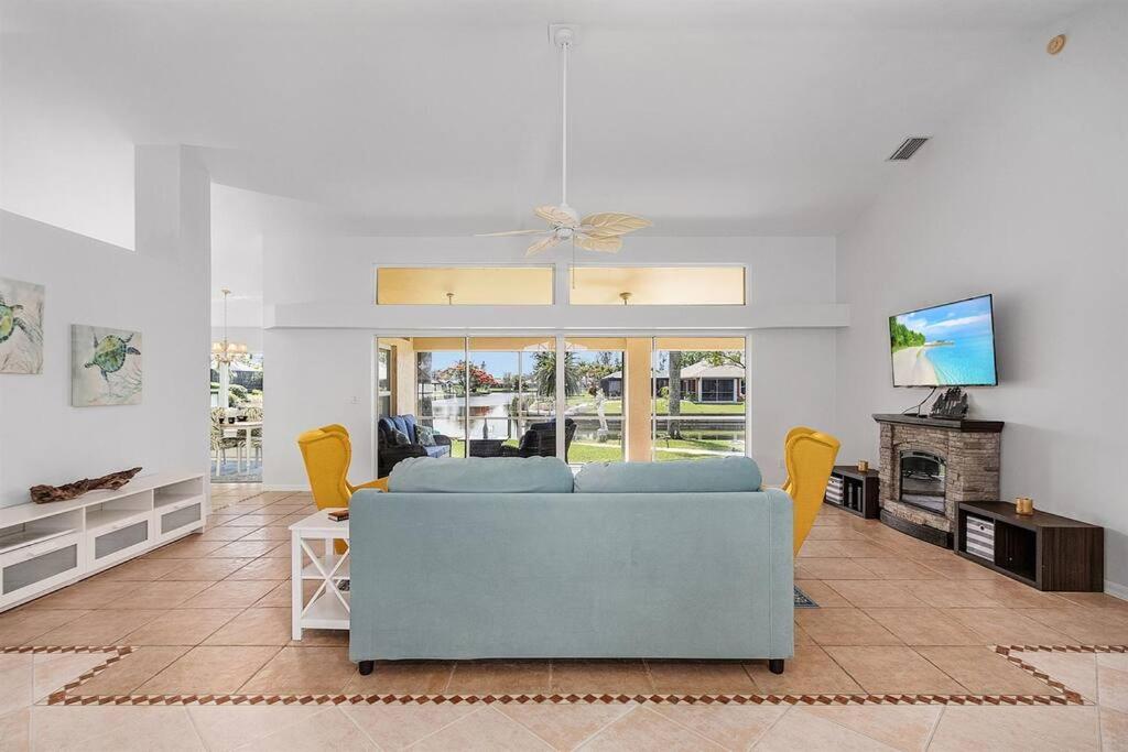 Charming Villa Chandelier located at an intersection - Property Image 14