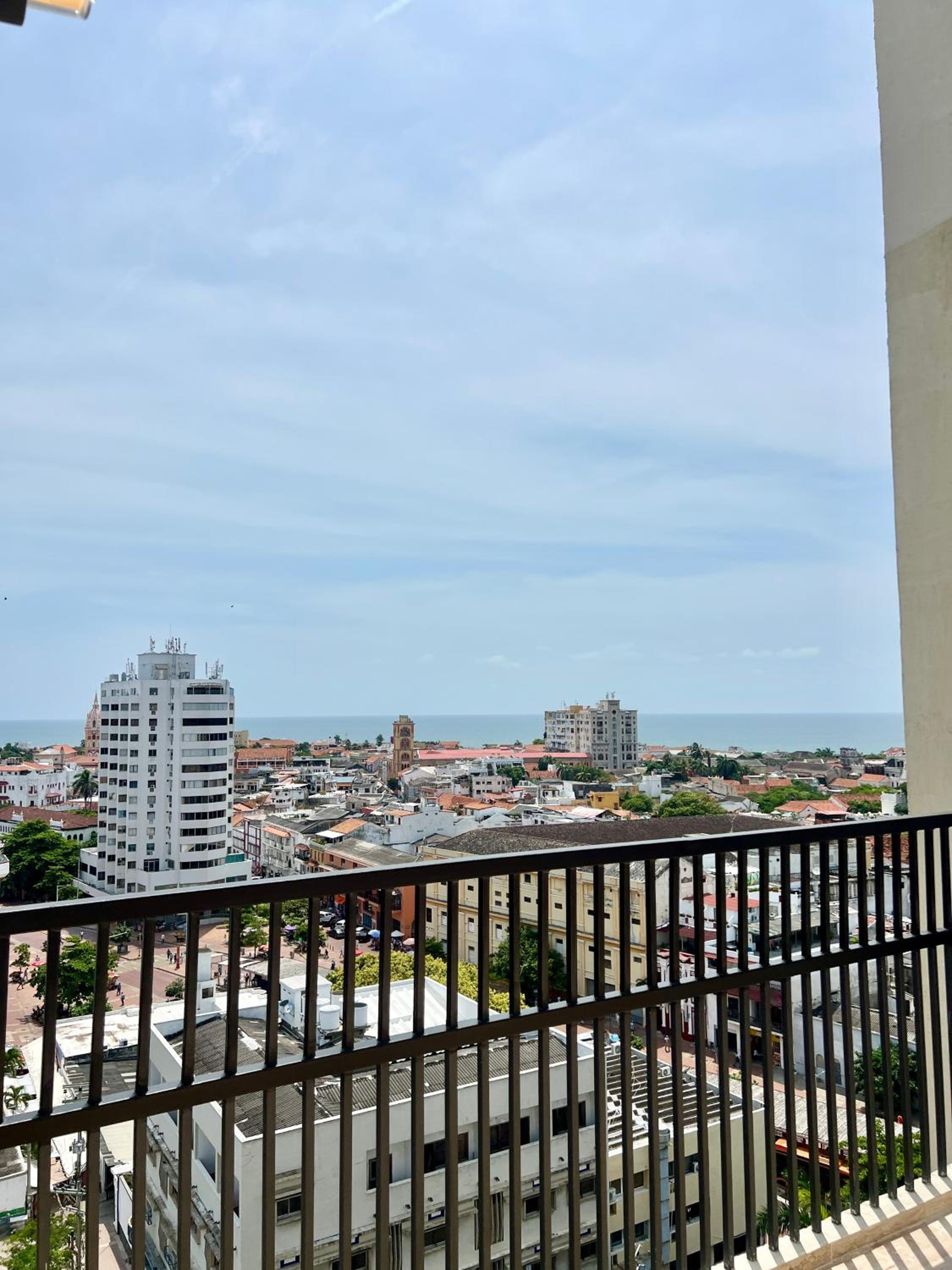 Beautiful! Brand New Apt old town