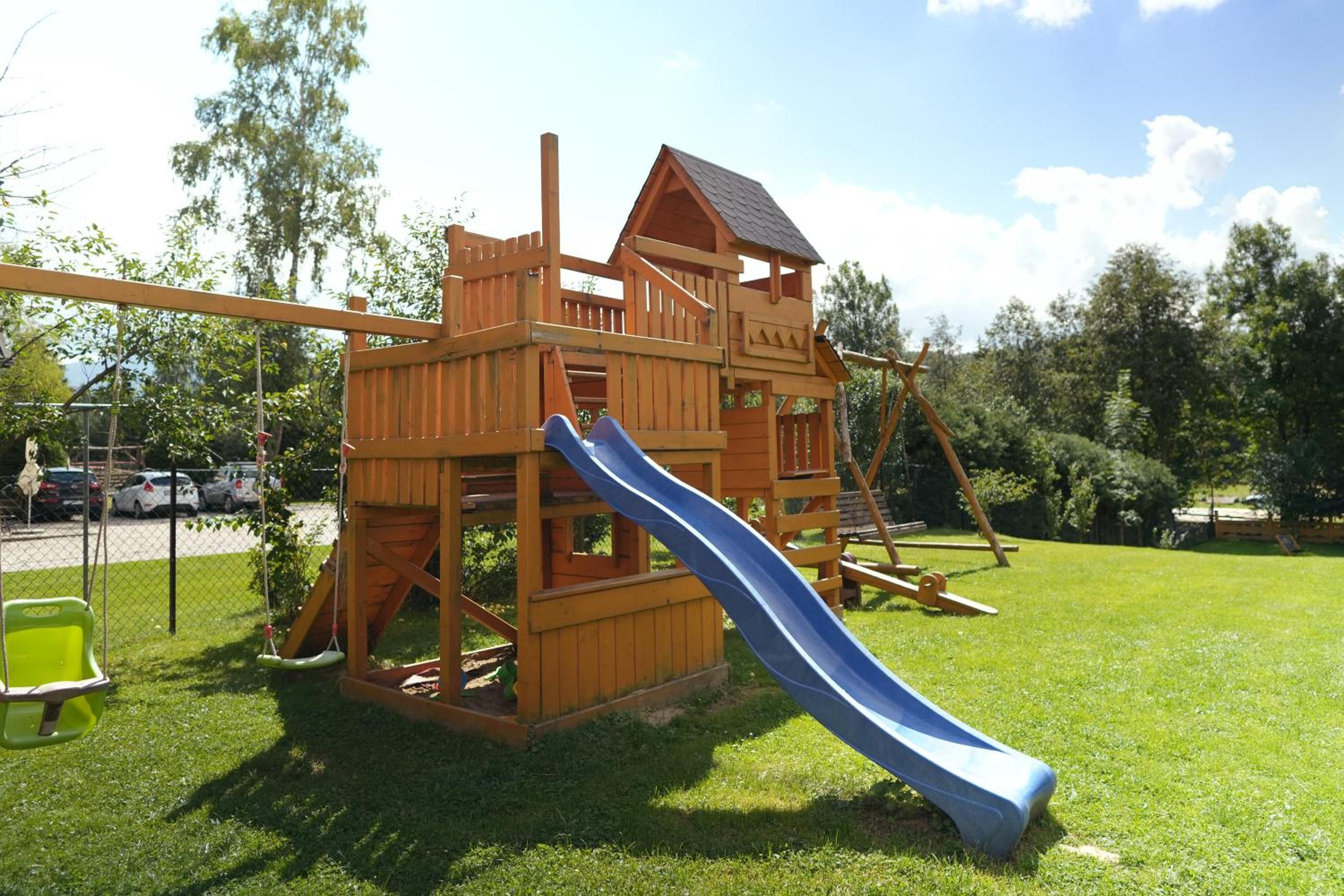 Pod Hawraniem Ski & Bike Friendly