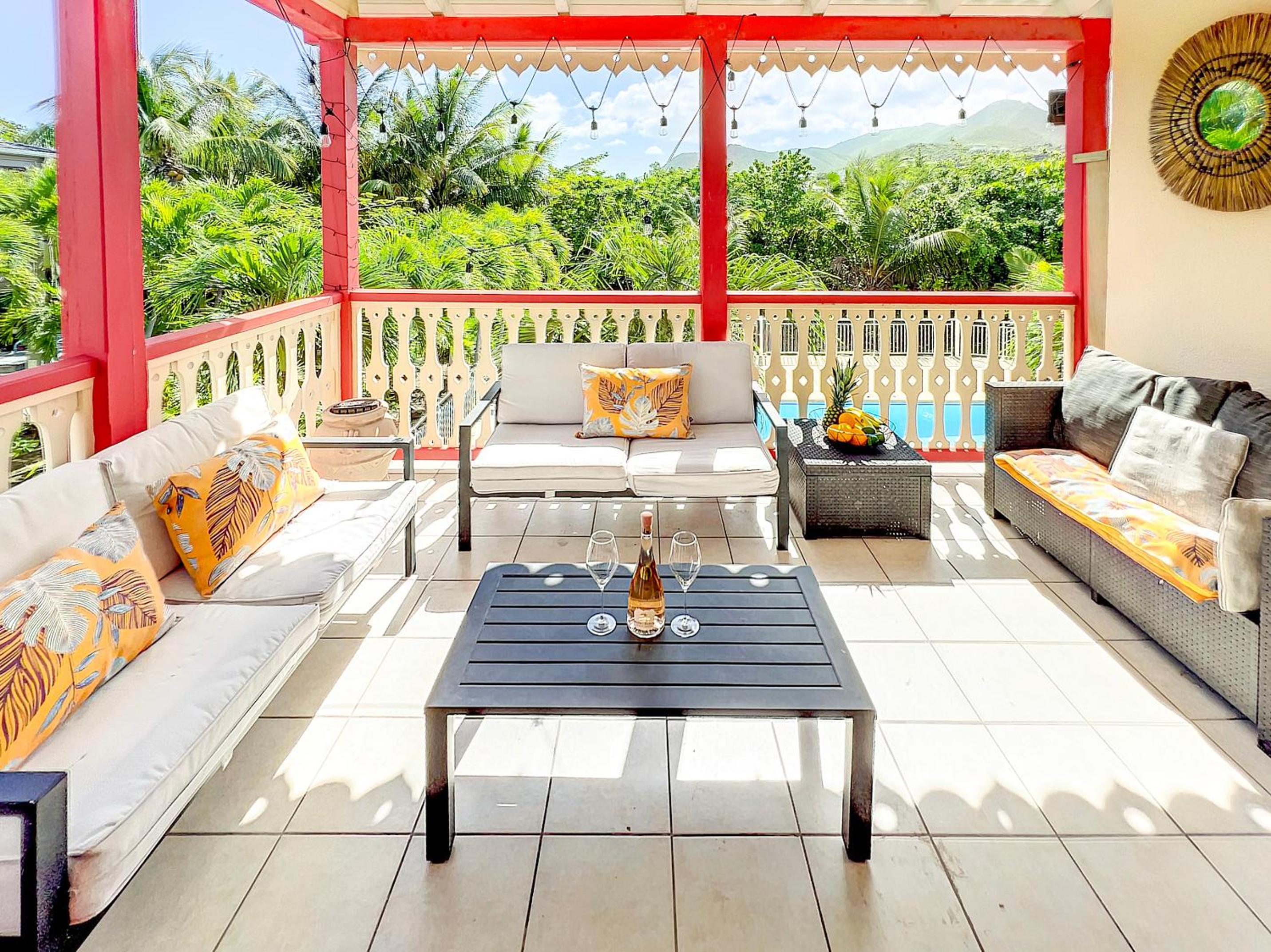 Lataniers 18 Orient Bay pool walking distance from the beach view 3