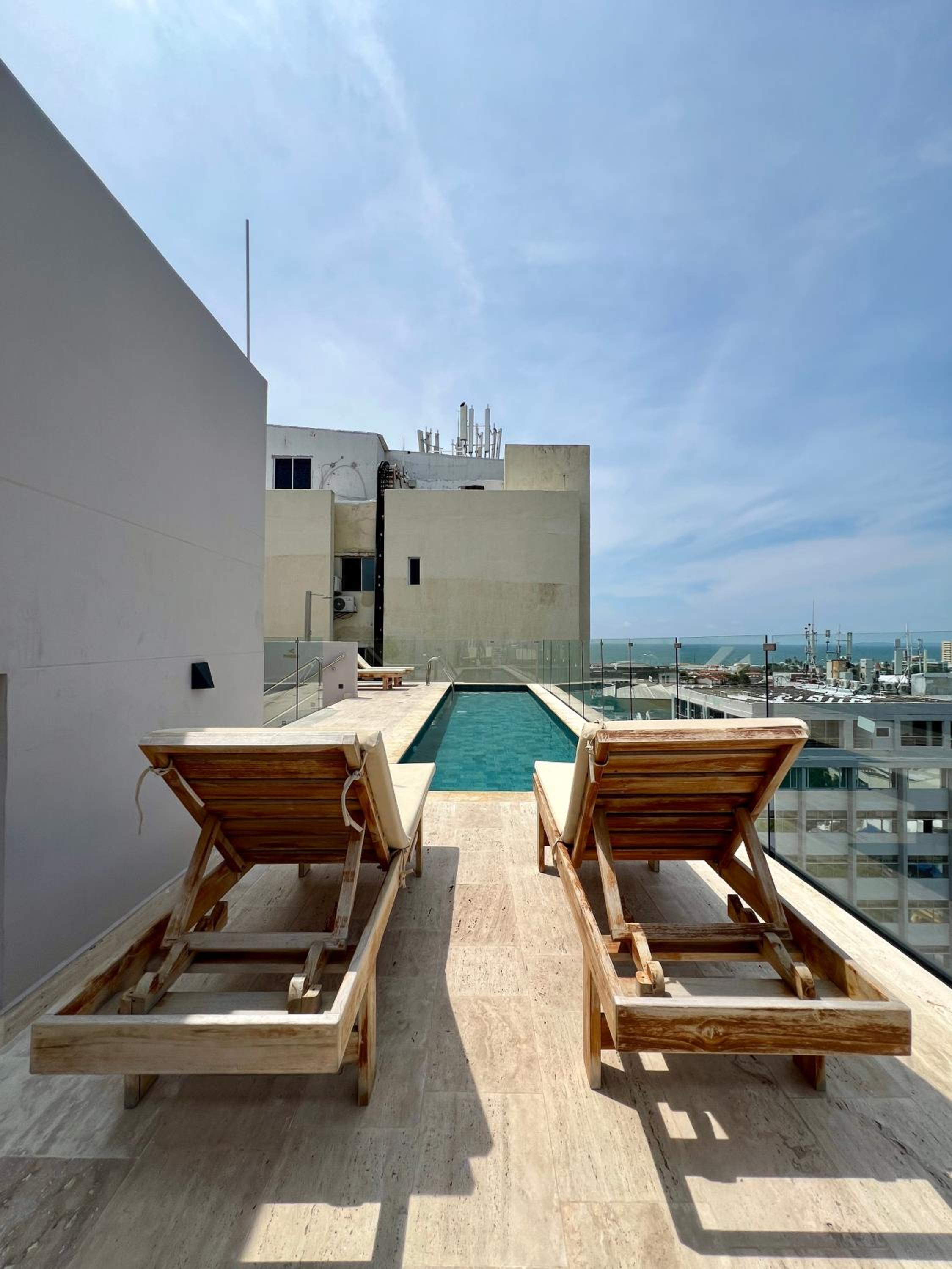 Beautiful! Brand New Apt old town