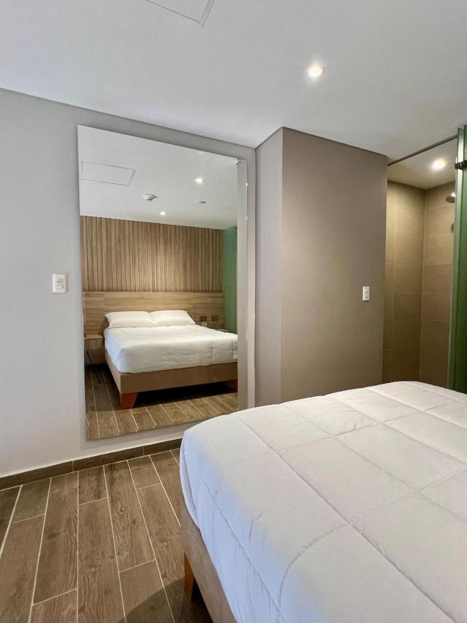 Beautiful! Brand New Apt old town