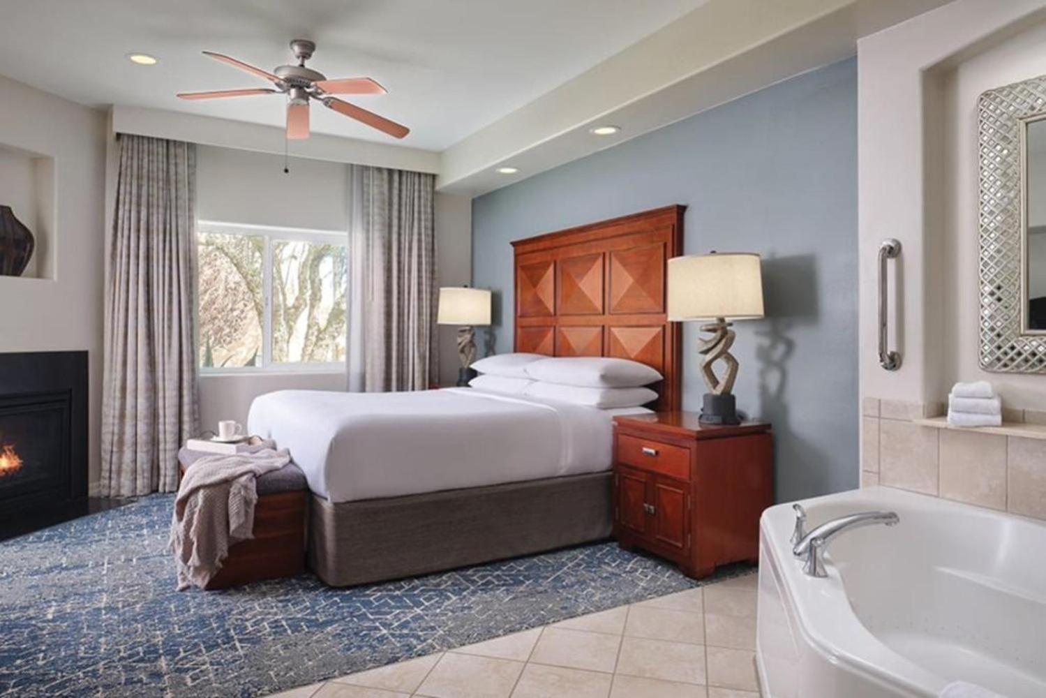 Enjoy all Scottsdale has to offer with the family in this resort 2BD condo view 5