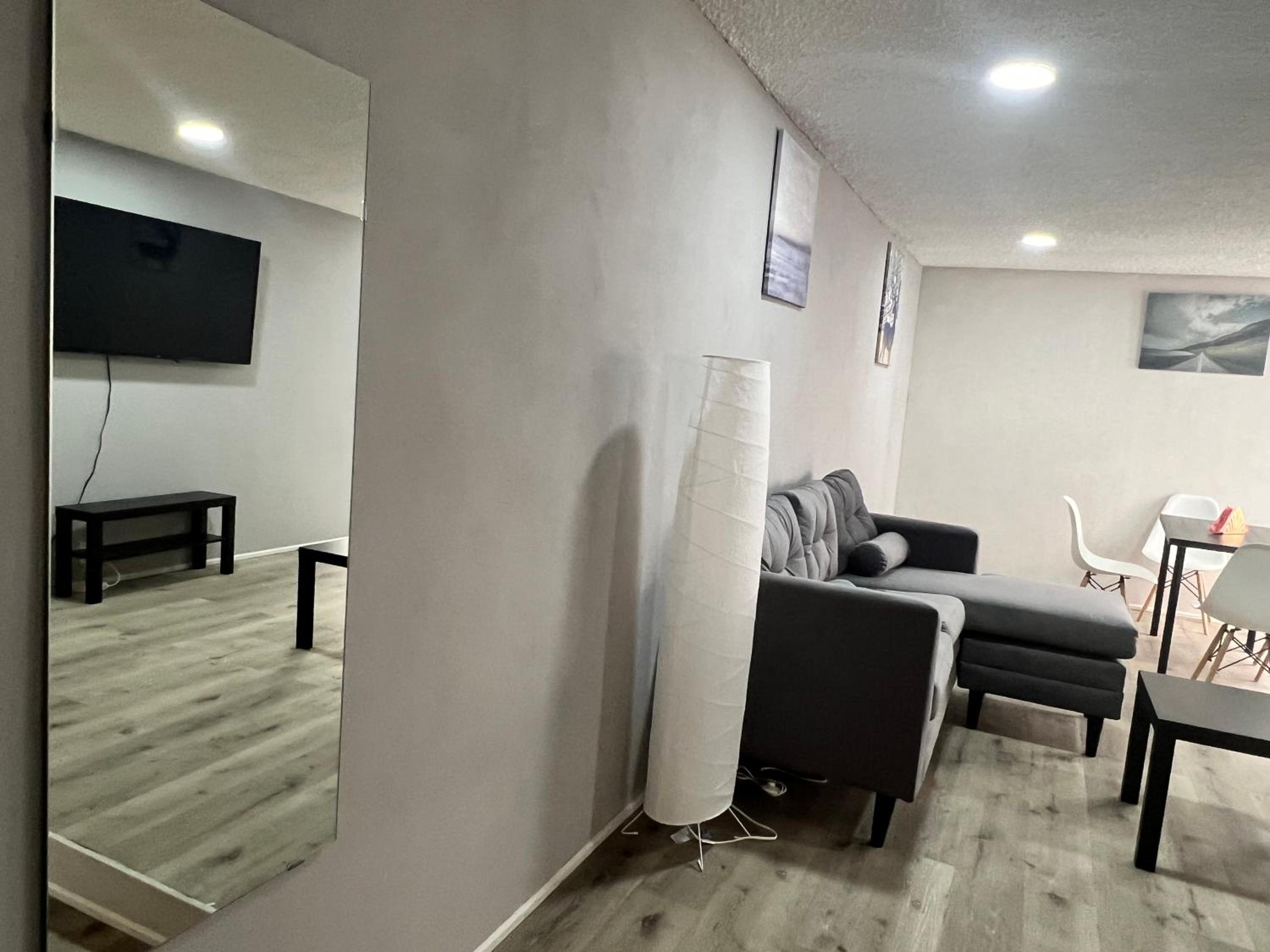 Condesa-Roma N Charming 2 bed 2 bath apt peaceful photo 5