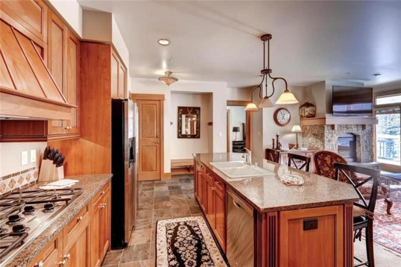 Ski In, Ski Out 3 Bedroom At Lone Eagle In River Run view 2