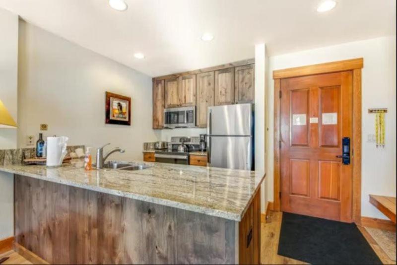 1 Bedroom Springs Condo In River Run Village Just 75 Yards From The River Run Gondola