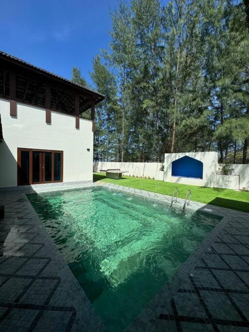 Charis Tanjong Jara, Beach & Pool Villa Sapphire photo 1