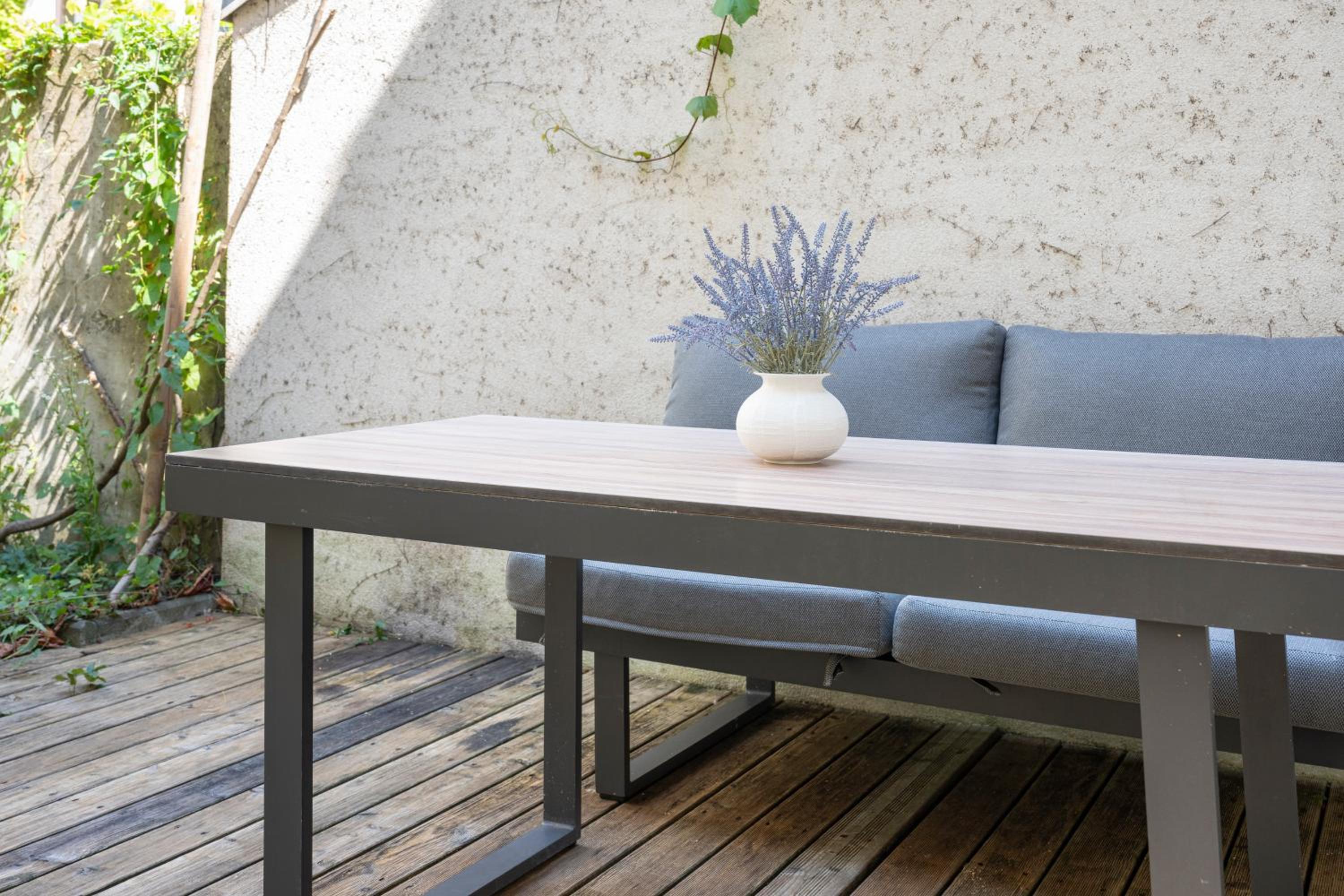 Oona Boutique Apartments