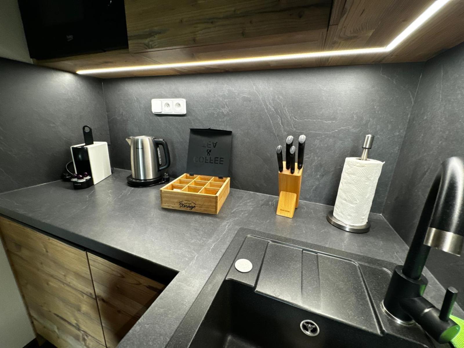 Mountain Apartment Resident - relax s wellness, terasou a soukromou garáží