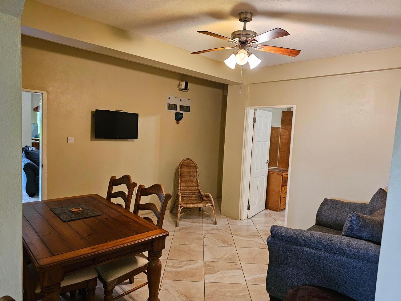 Sargasso Apartments #2 - Five minutes from SGU view 3