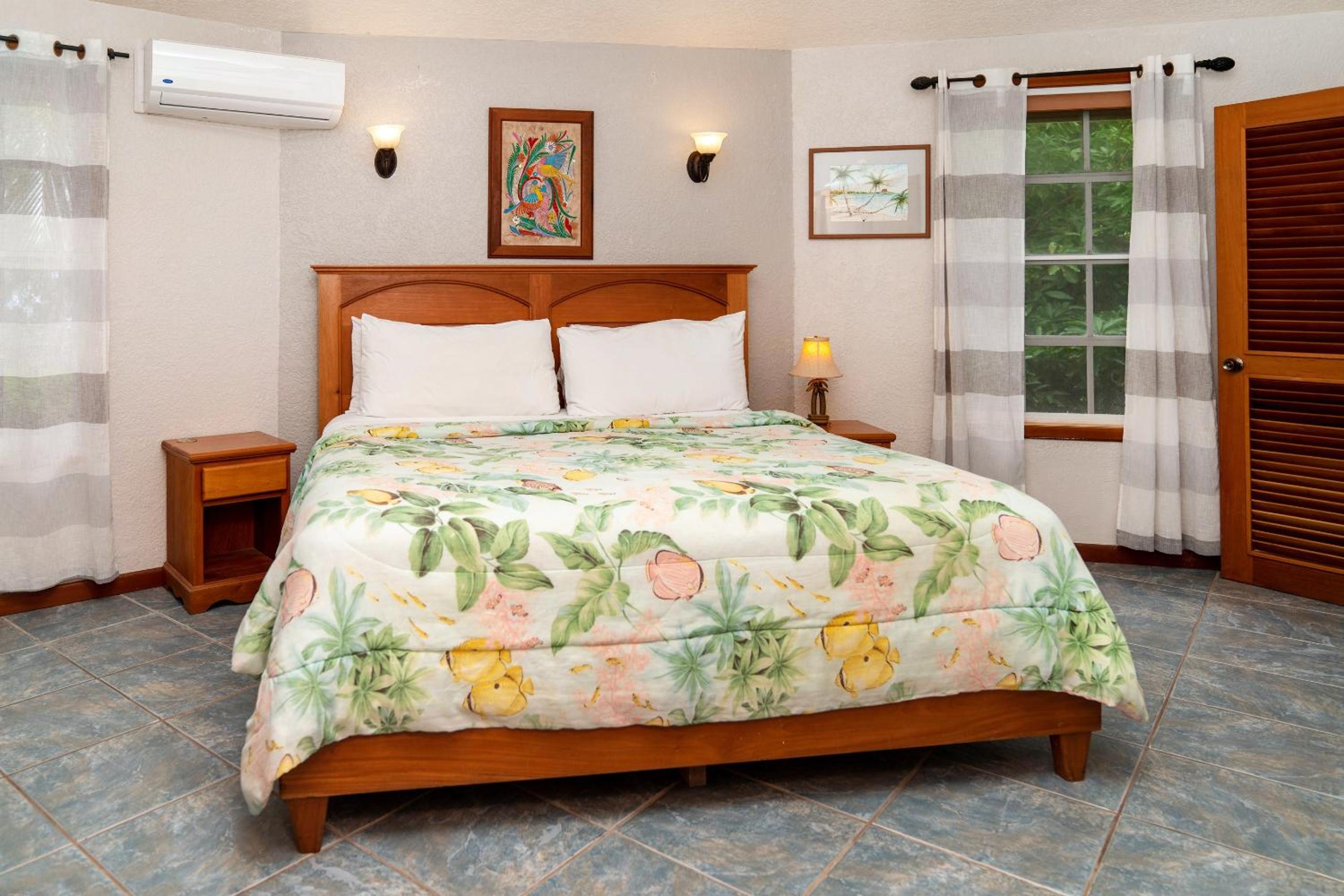 White Sands Cove C02-Ocean View 2 BR by Stay Floreo