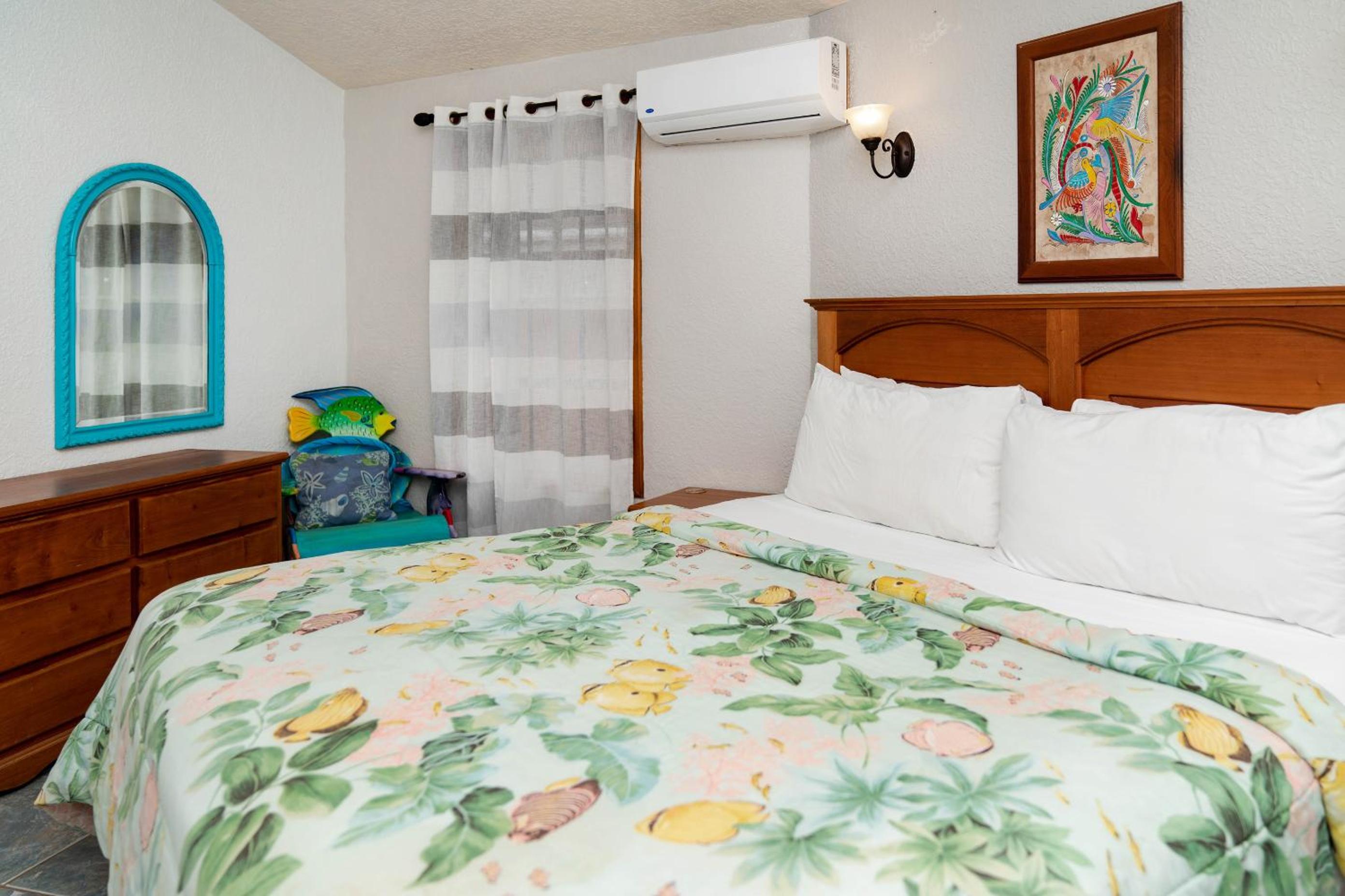 White Sands Cove C02-Ocean View 2 BR by Stay Floreo