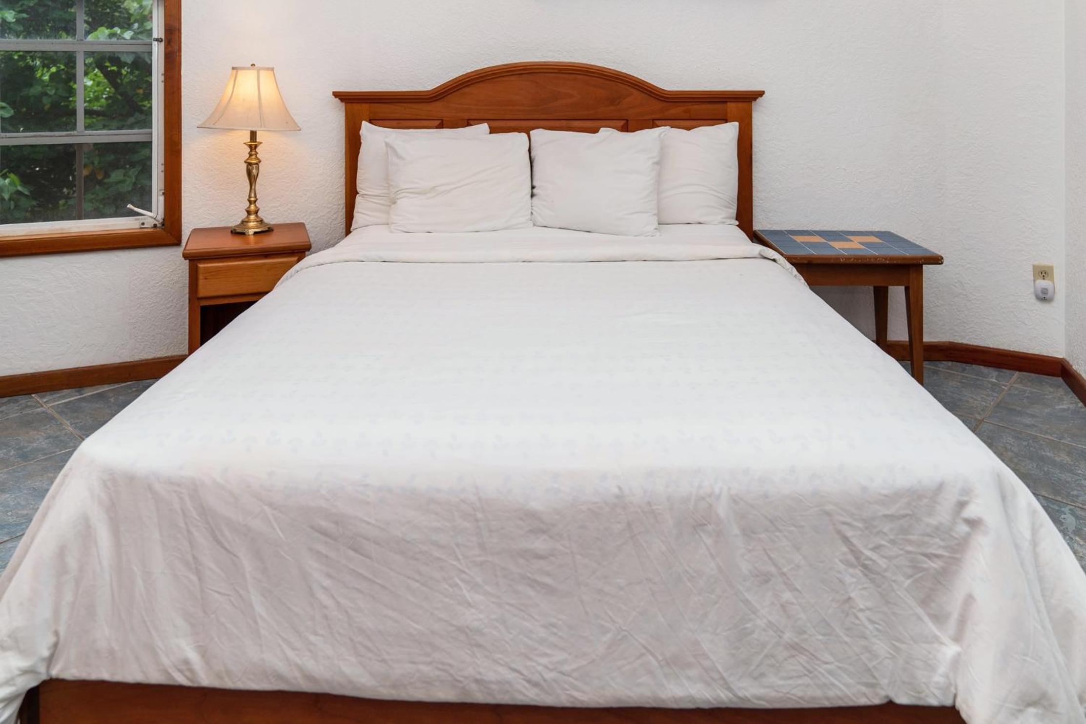 White Sands Cove C02-Ocean View 2 BR by Stay Floreo