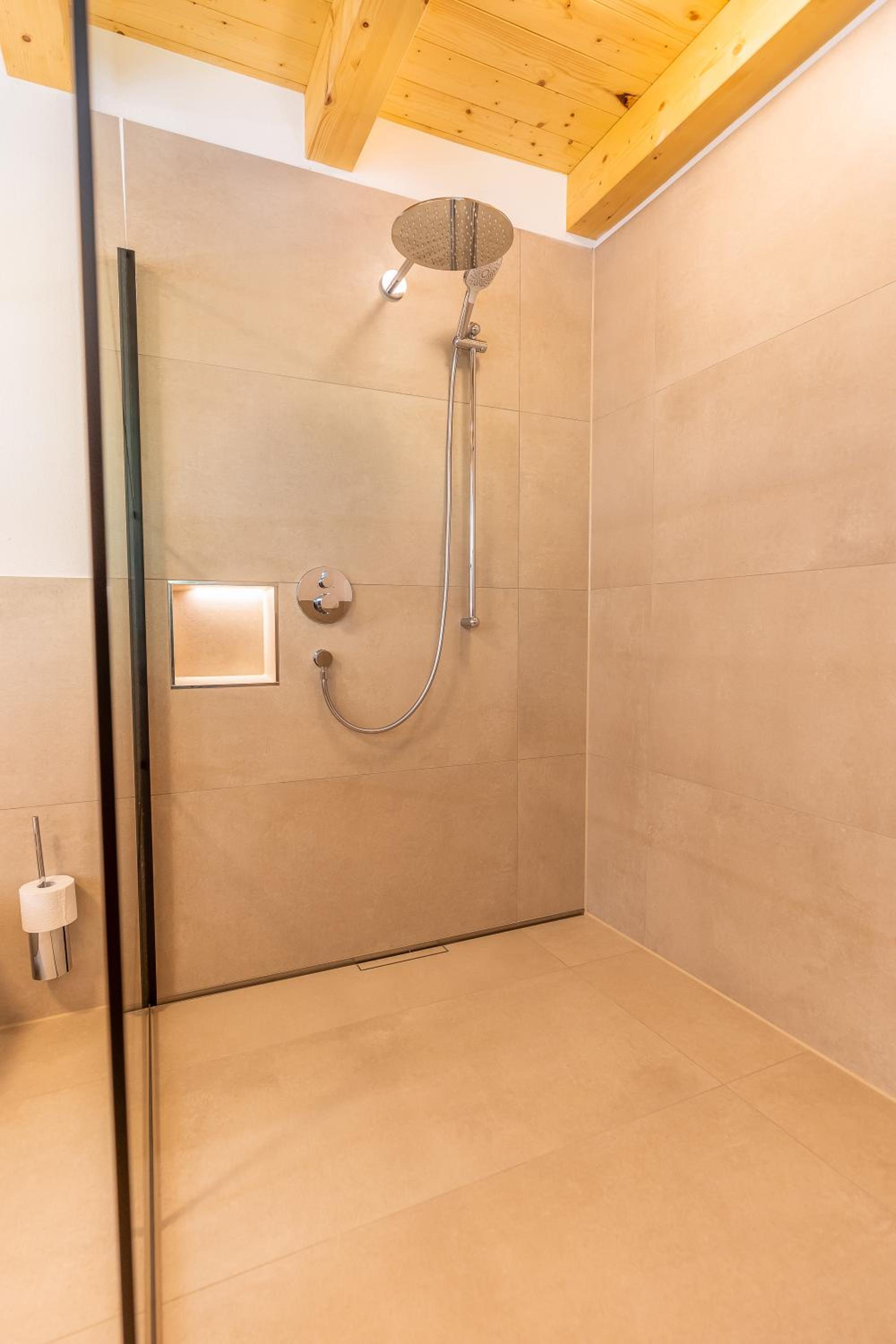 Graf Chiemo Suites - direkt am Chiemsee mit separatem Seezugang