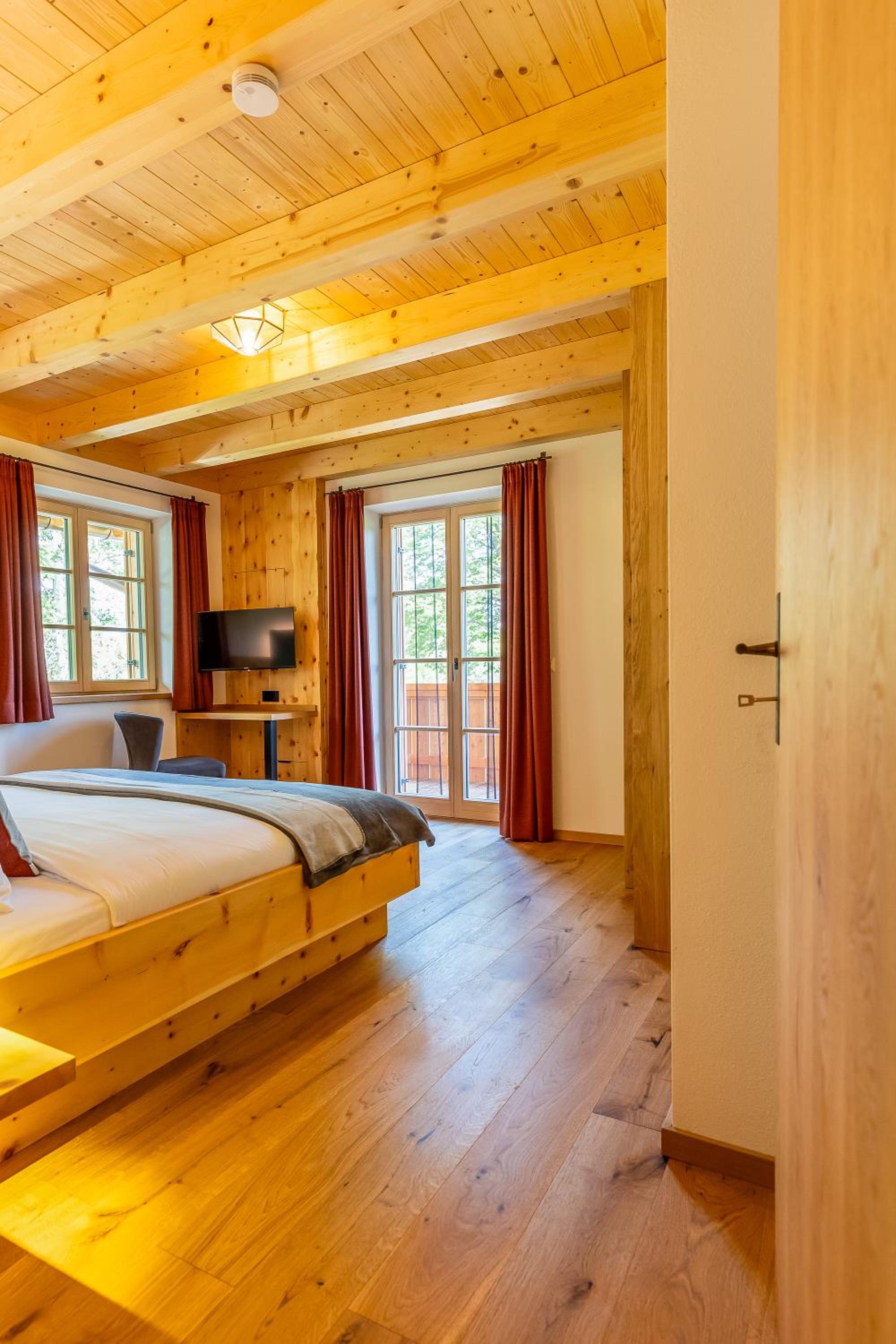 Graf Chiemo Suites - direkt am Chiemsee mit separatem Seezugang