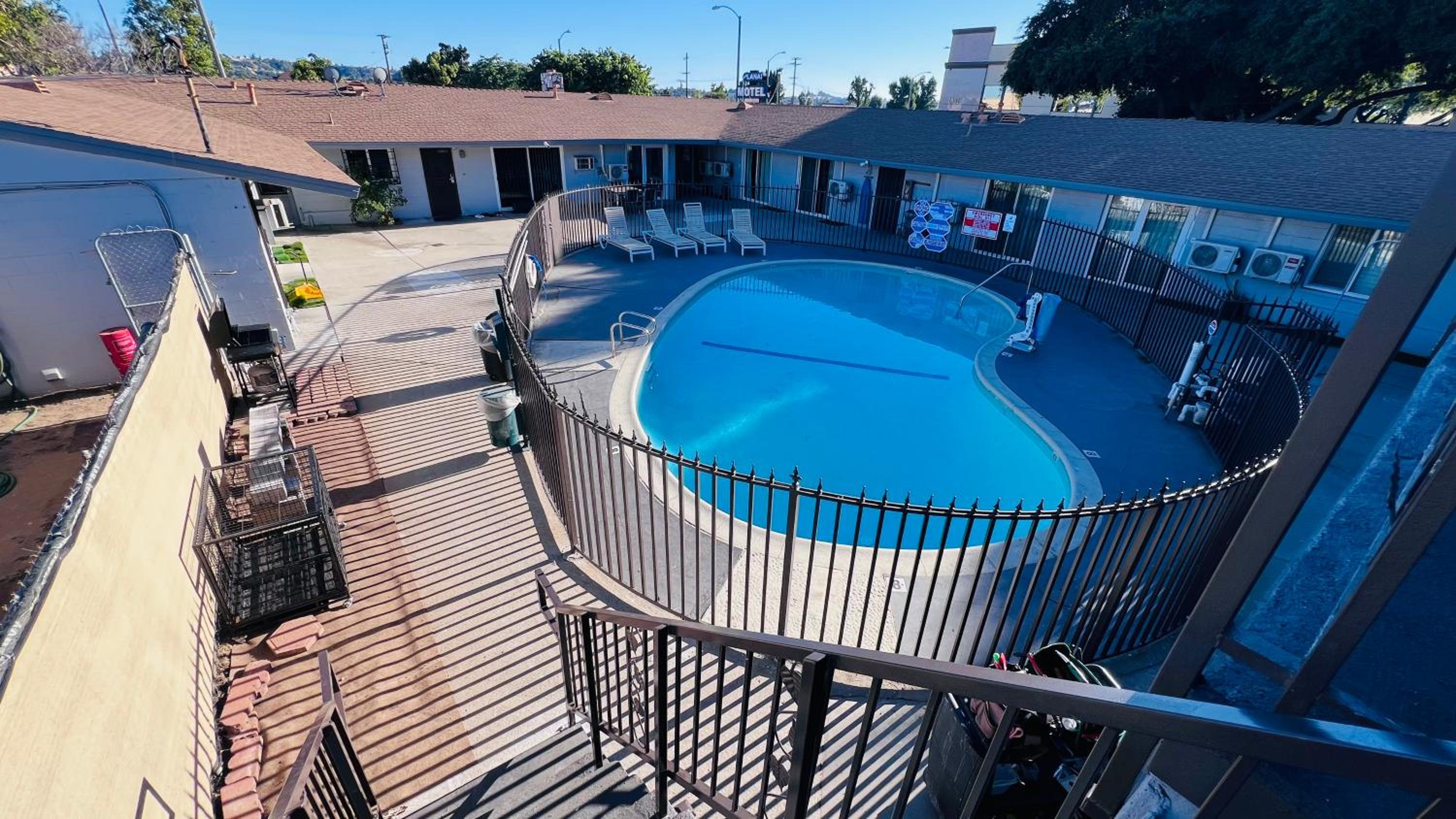 Lanai Motel