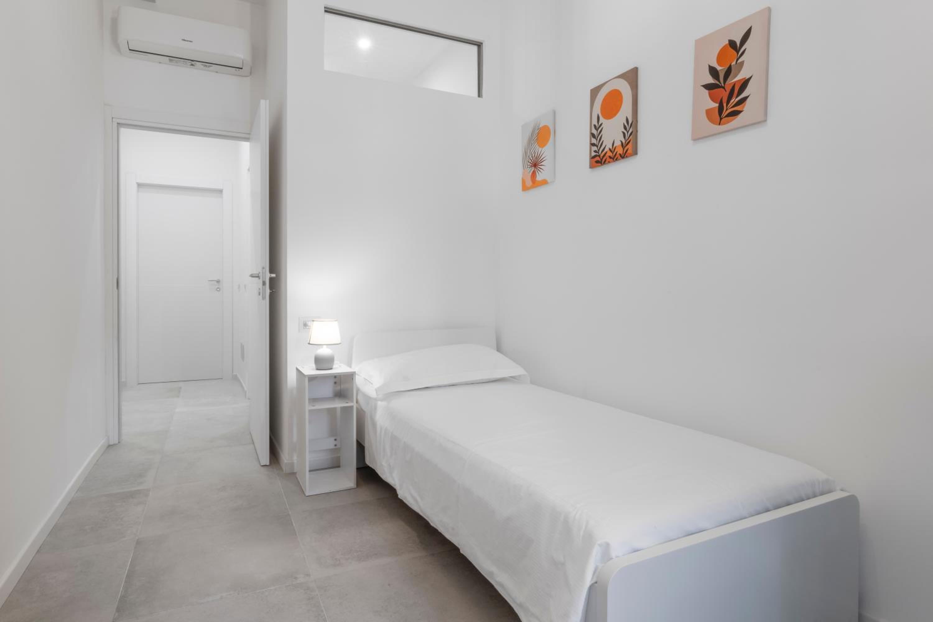 Nice two bedrooms in Viale Monza MM1 Gorla