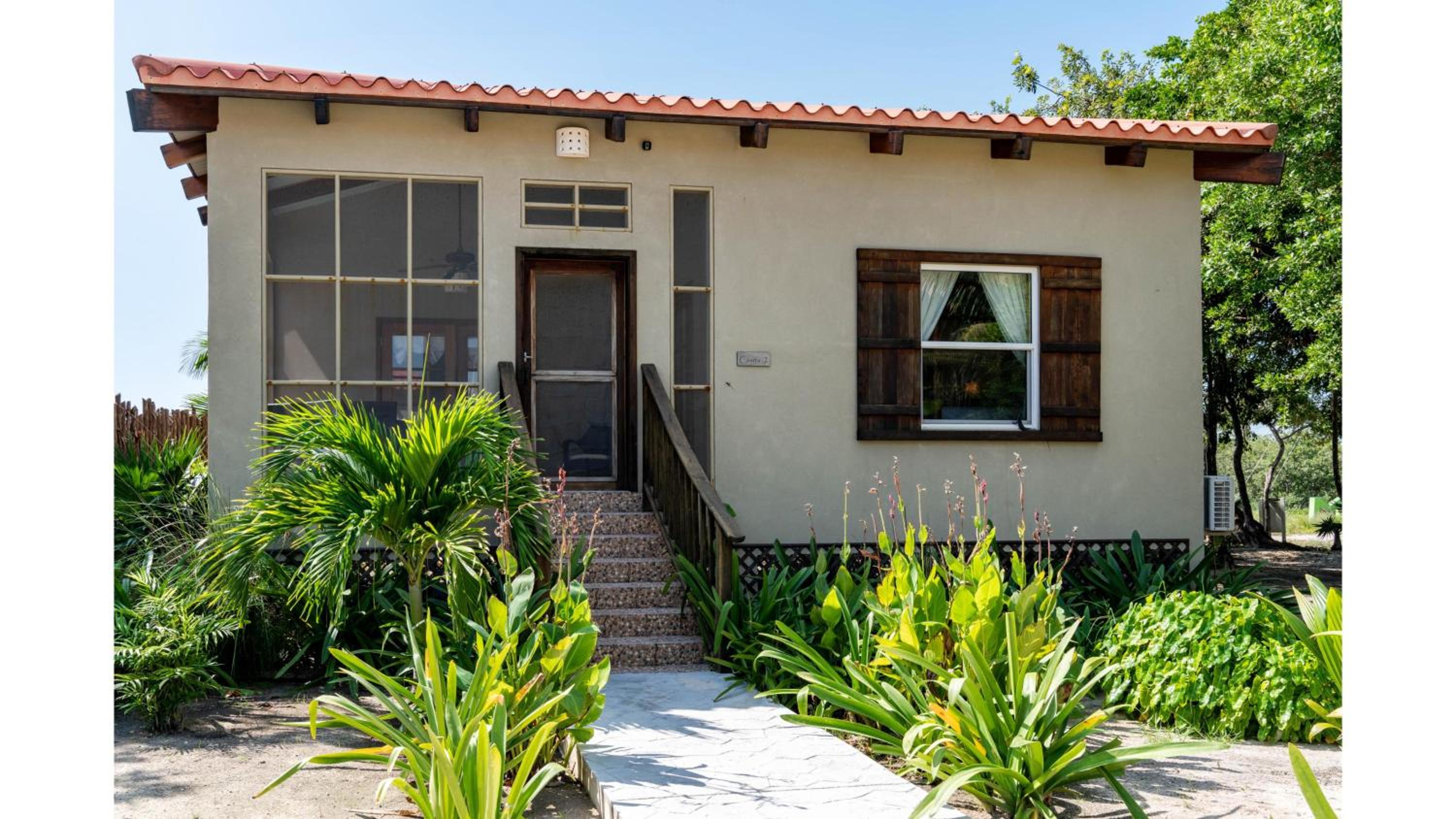 Residences at Barrier Reef Casita 2 by Stay Floreo