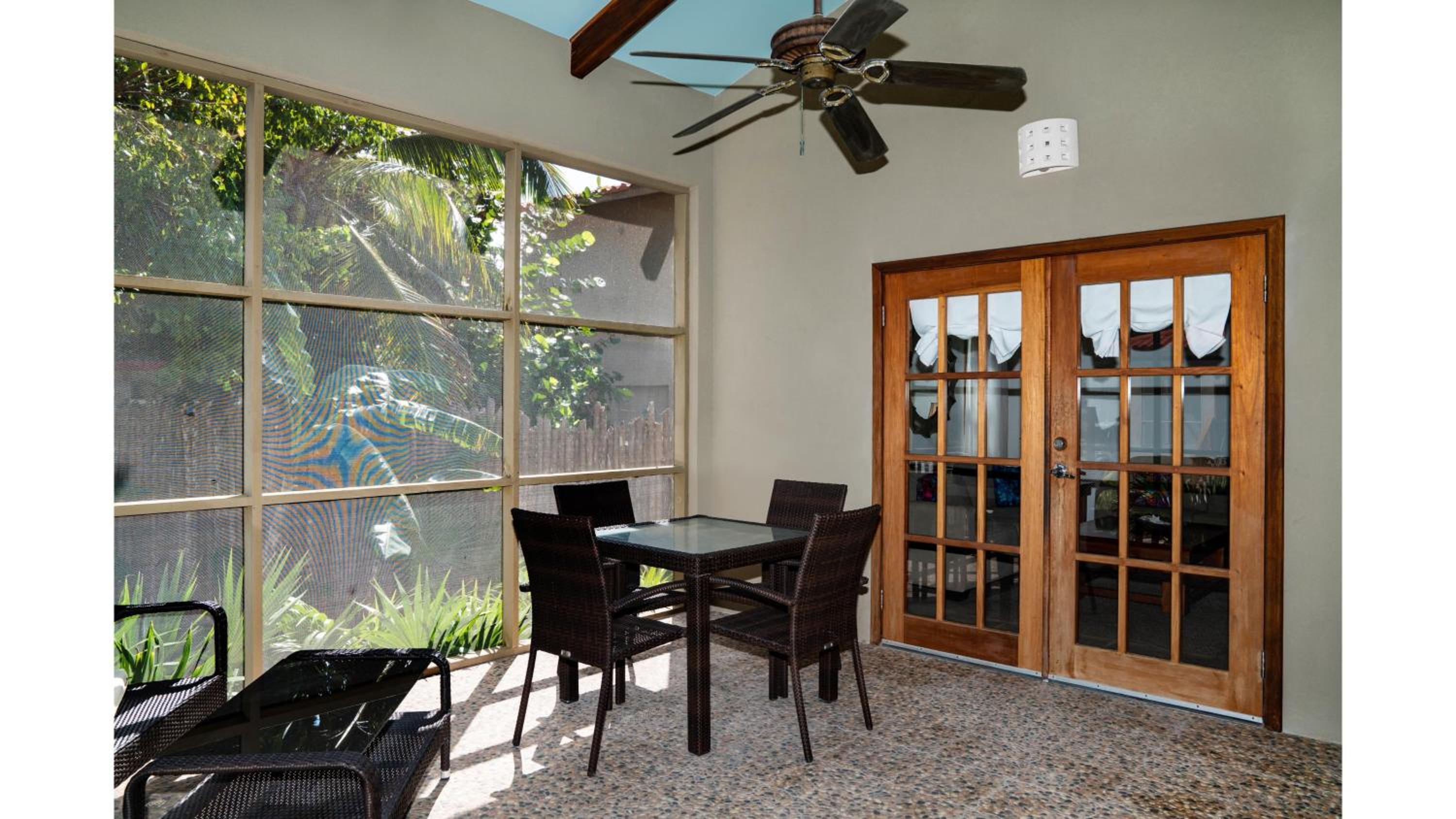 Residences at Barrier Reef Casita 2 by Stay Floreo